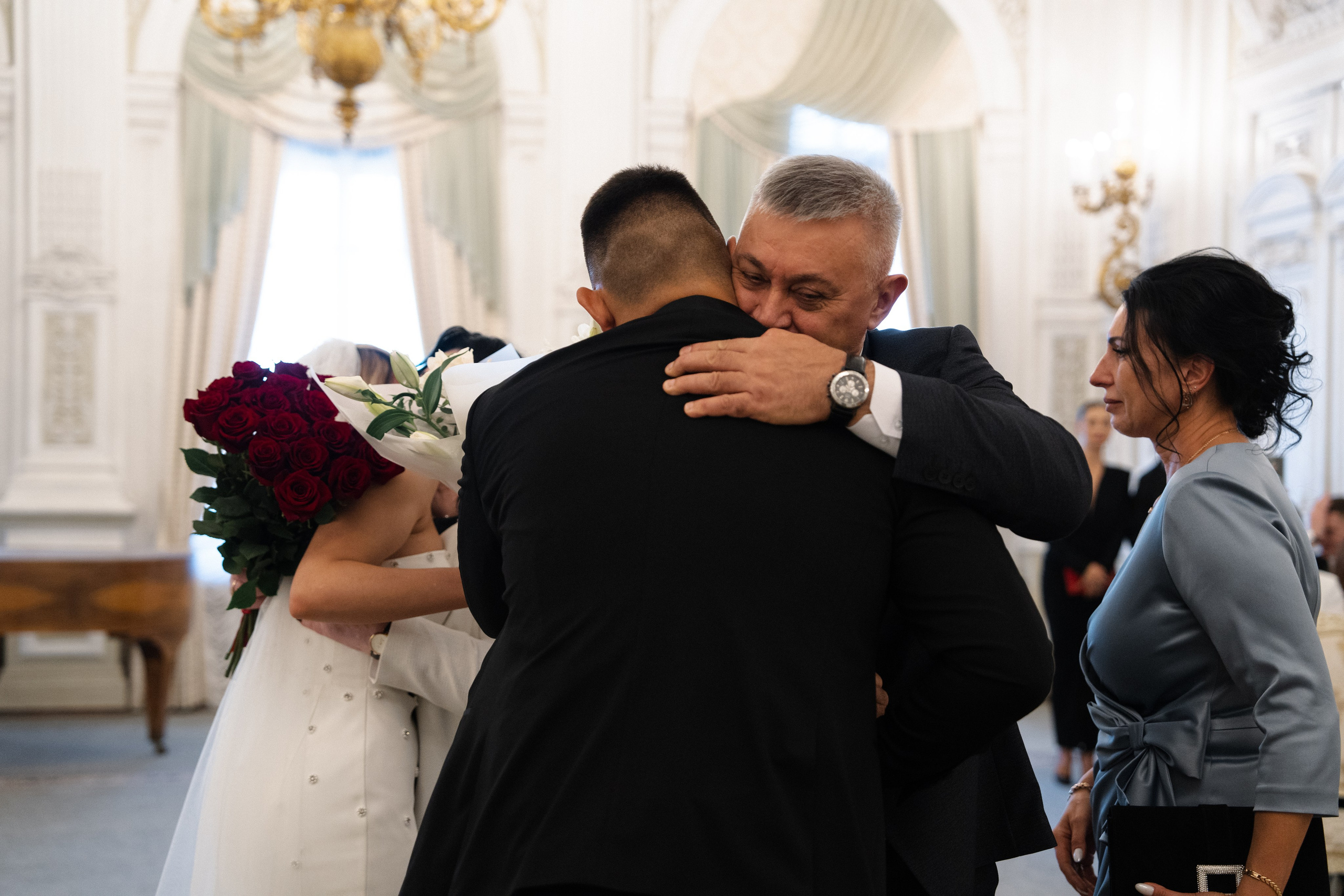 Виктория & Роман. Камерная городская свадьба в видовом ресторане в стиле современная классика. Свадебный фотограф организатор в Санкт-Петербурге Ассоль Опарина