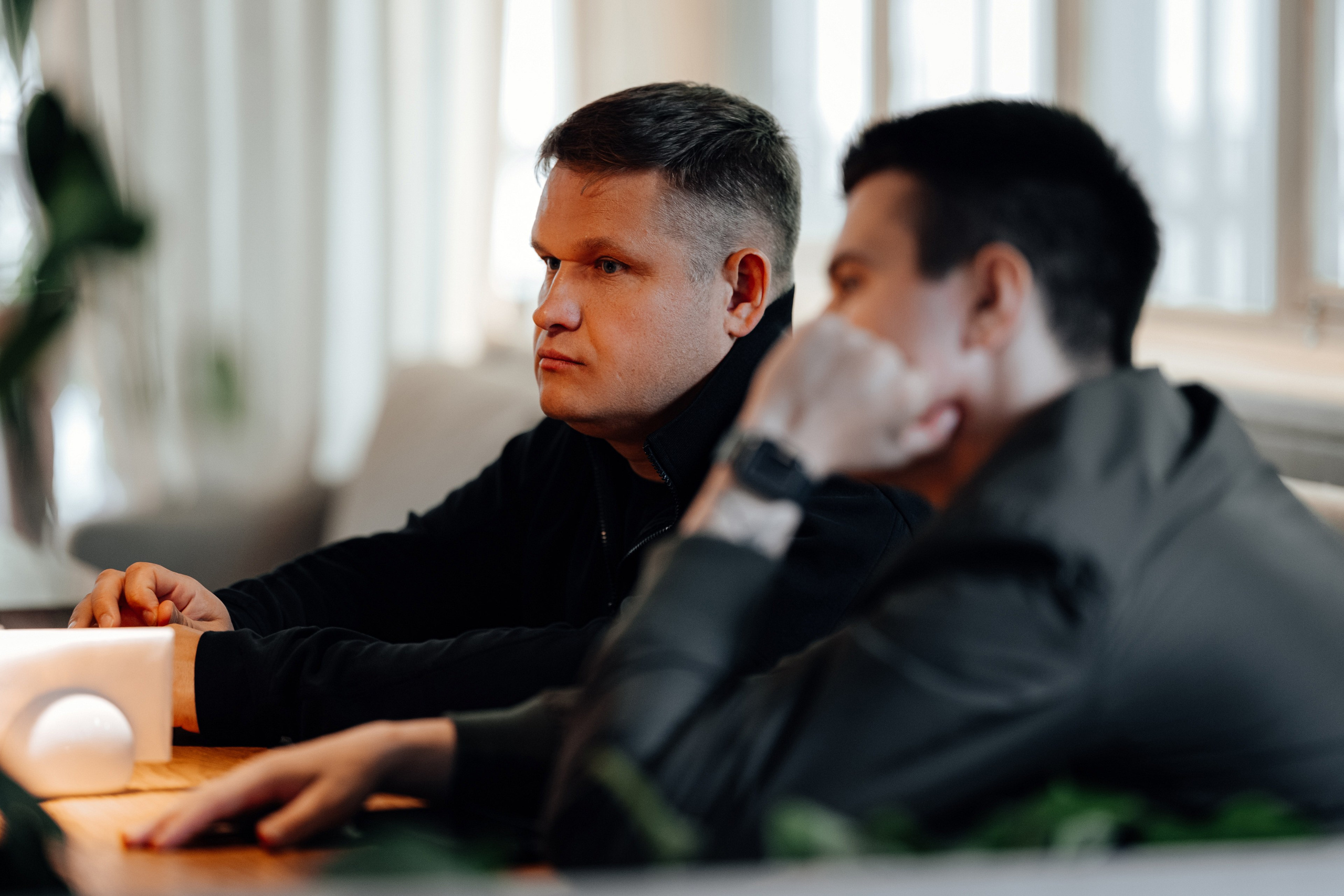 16.06.2026 | Бизнес клуб Интера. Бизнес-завтрак с Михаилом Громовым. Фотограф Роман Рудаков
