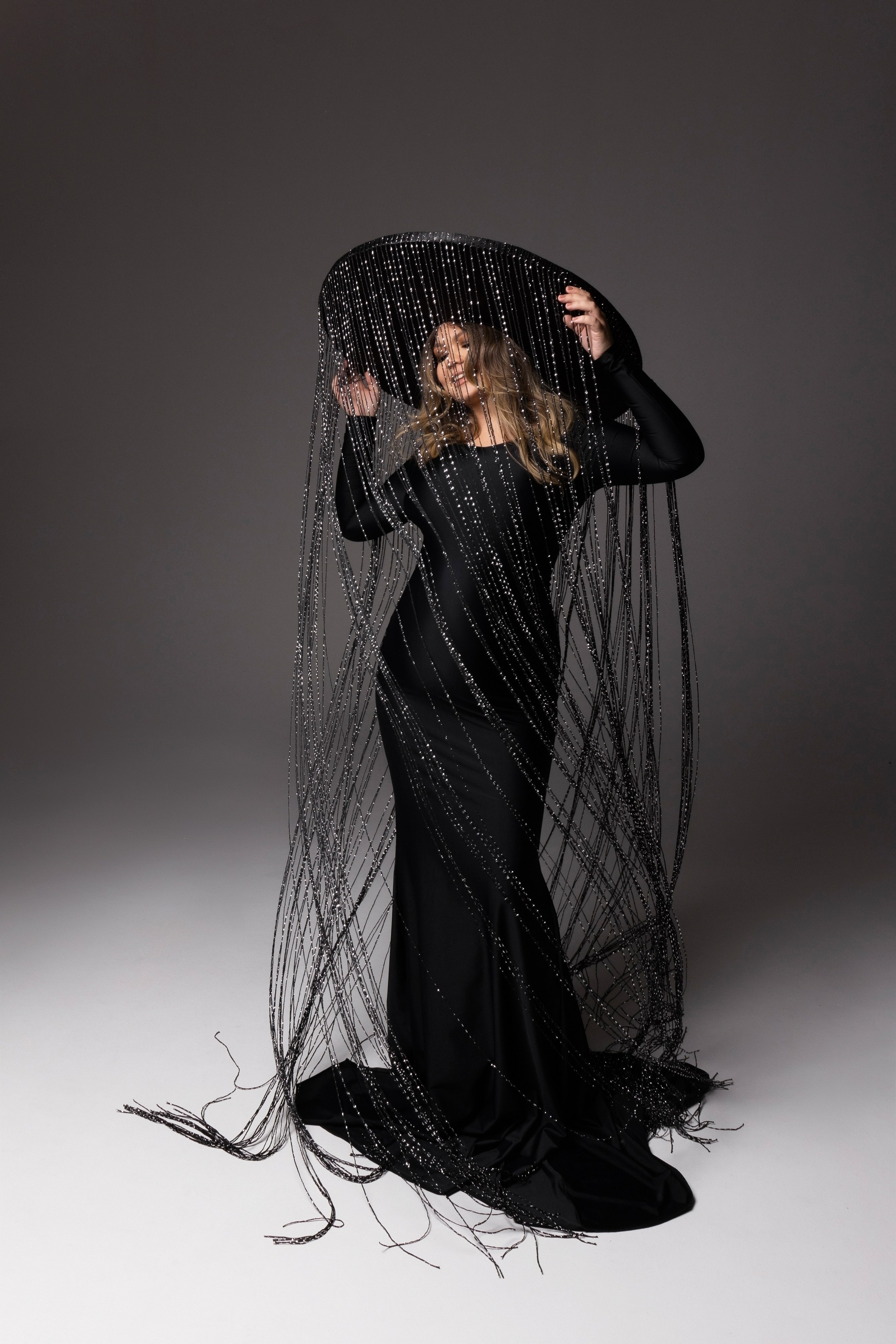 Фотосессия беременности в Москве! Все включено. Готовые образы. Помощь визажиста и стилиста. Фотосессия в стиле минимализм. Фотосессии в студиях Москвы с циклорамой. Фотосессия беременности идеи образов и позирования