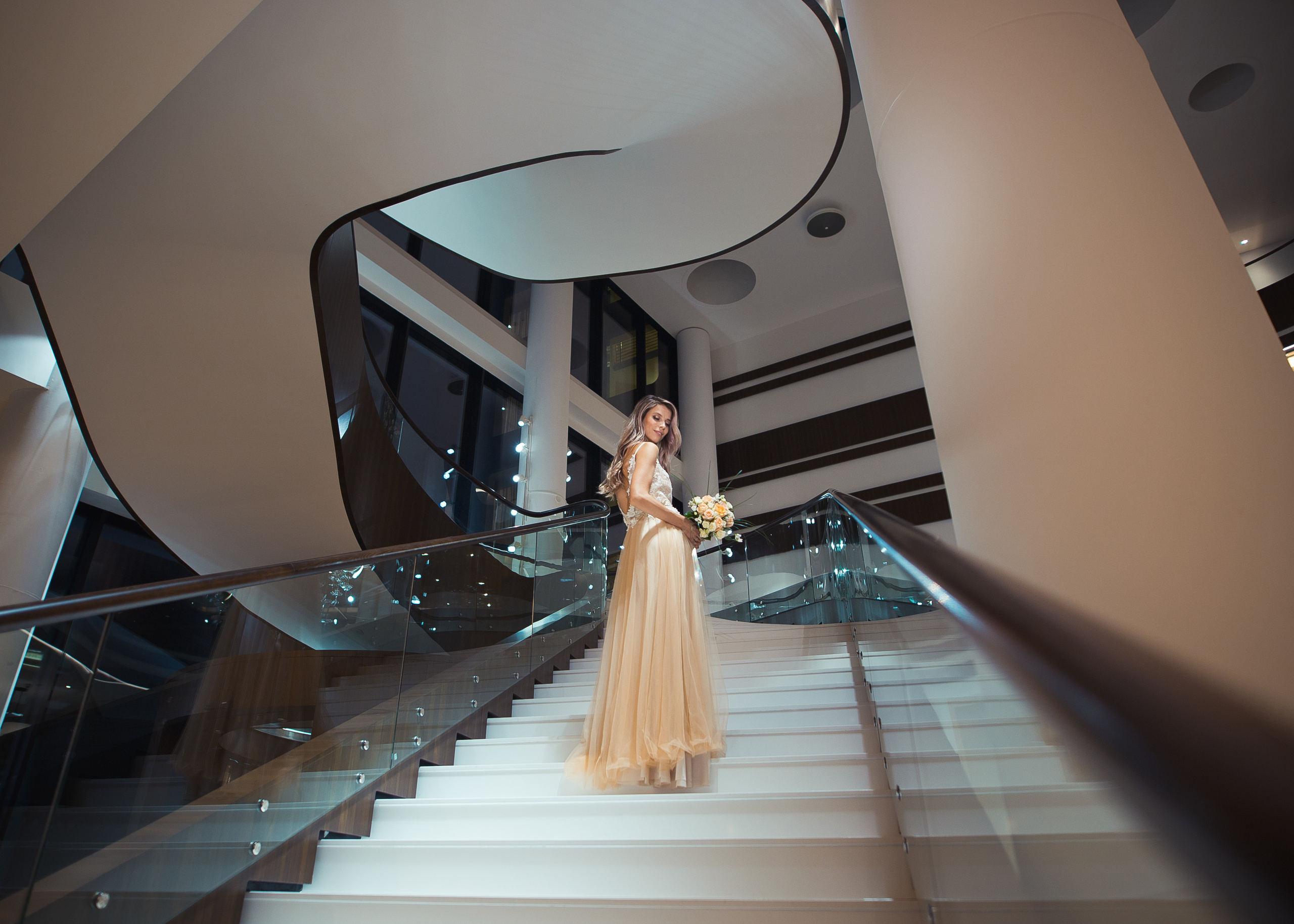 Организация свадьбы, свадебный ведущий, сборы невесты, встреча молодож. Свадебный фотограф в СПб Сергей Малиновский