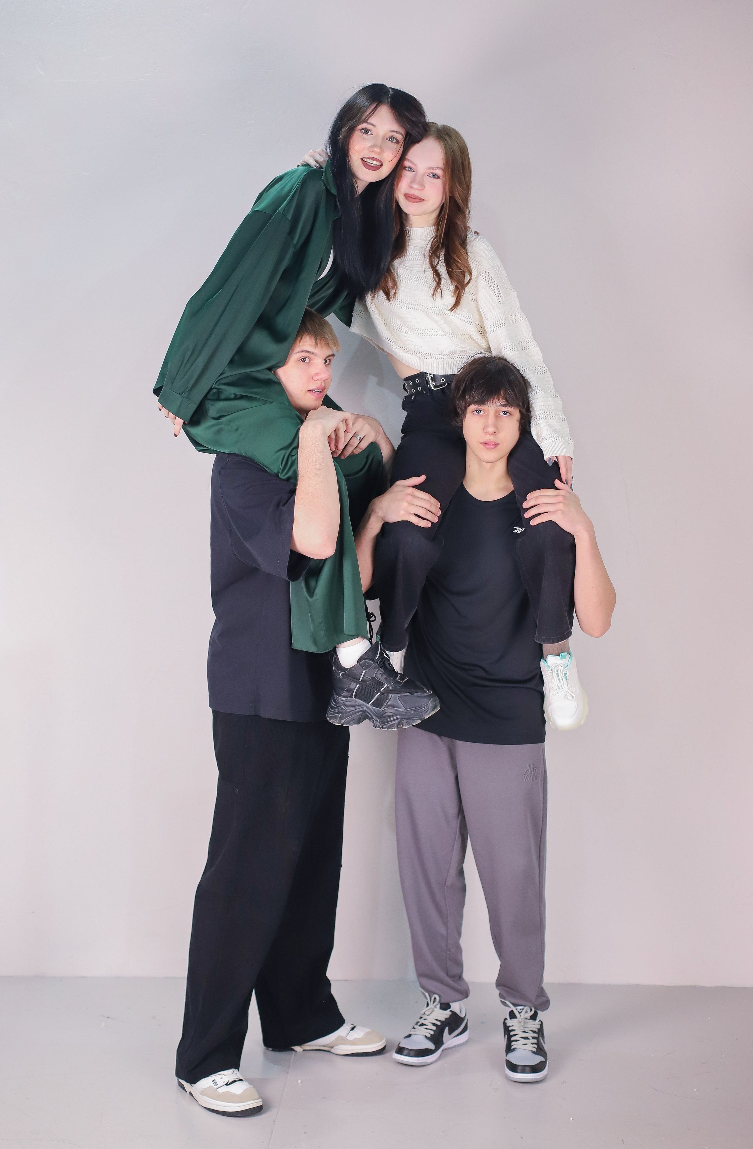 В крутой зелёной студии. Фотограф в Сургуте Брызгунова Анастасия