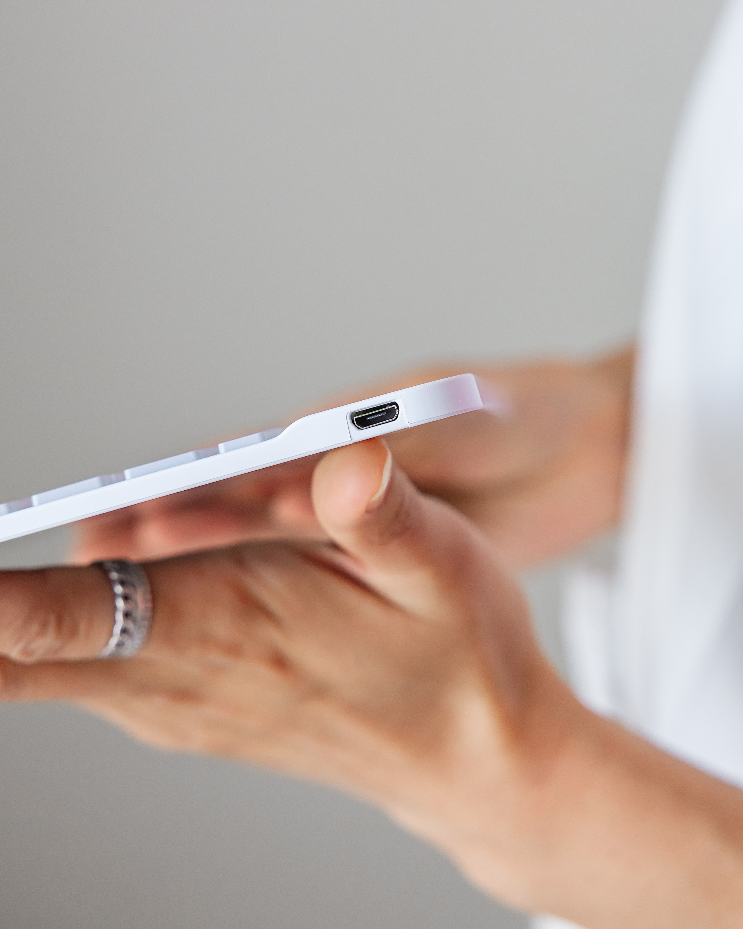 WB: Клавиатуры и чехлы. Фотограф и видеограф в Улан-Удэ: Аюна Габагуева и Артём Шаханов