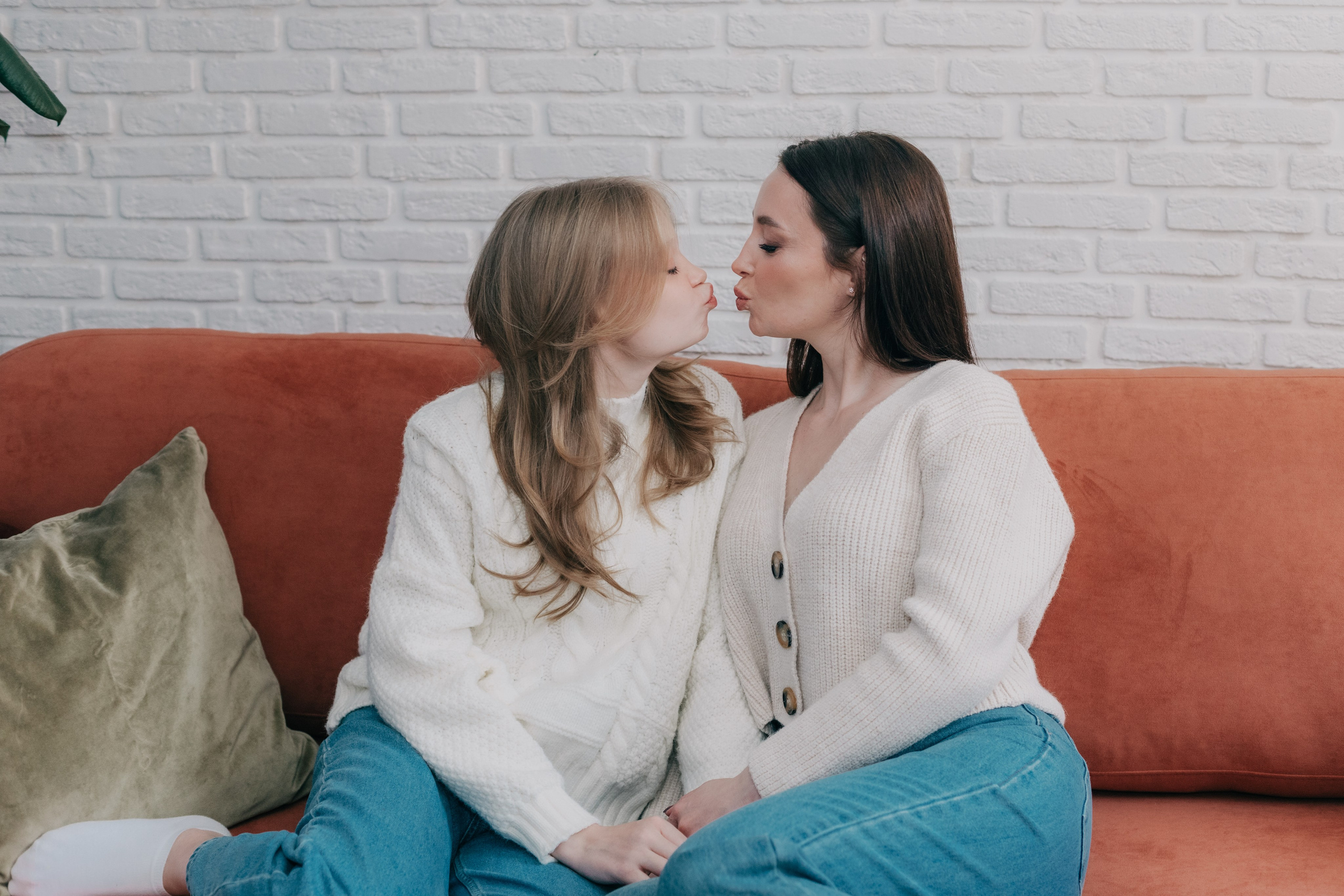 Полина и Мария (Видное студия У подруг). Семейный и свадебный фотограф Видное Москва Екатерина Пятова