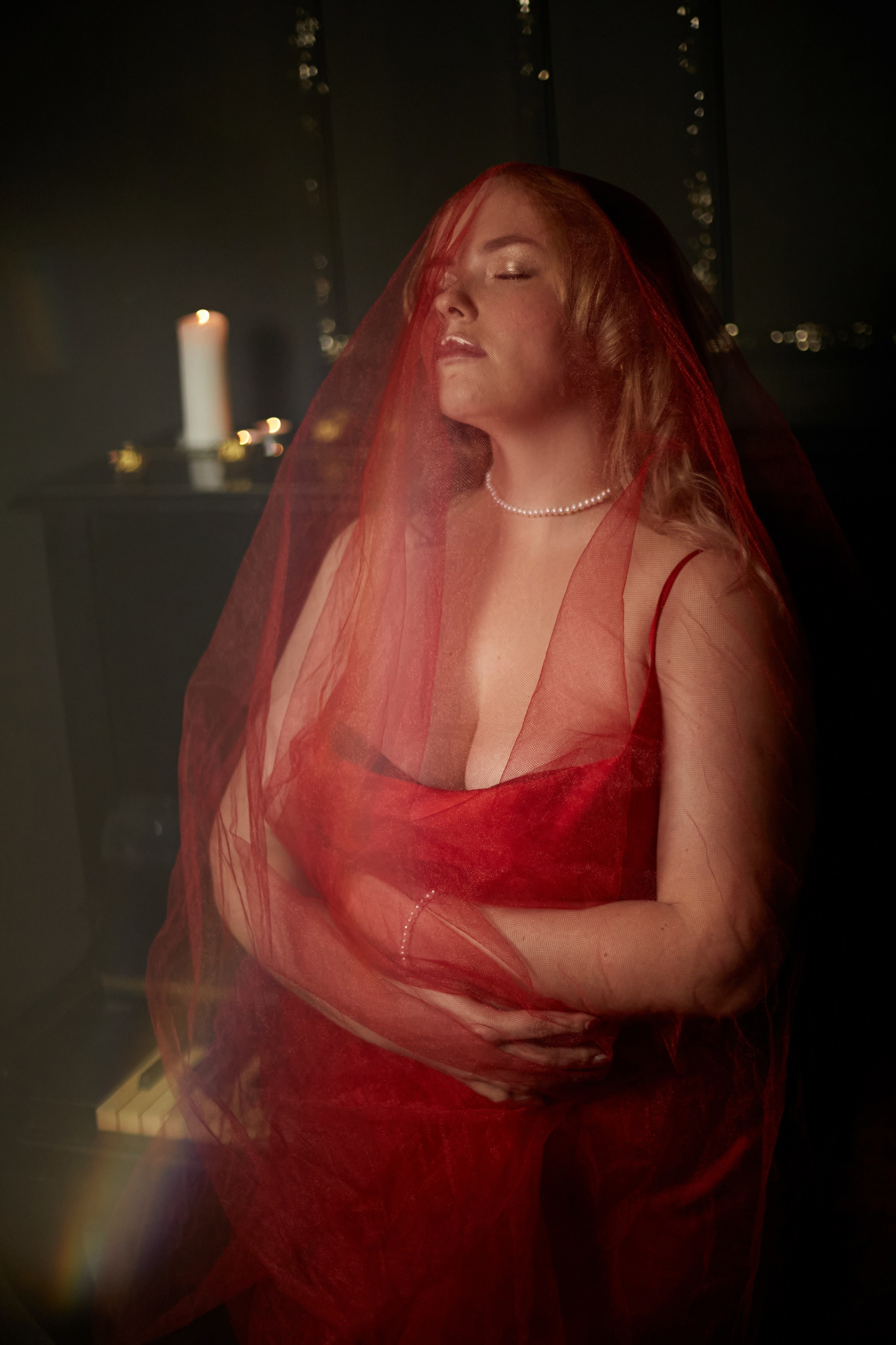 «Красное платье, темный шоколад». Свадебный и креативный фотограф в ЮФО и МСК