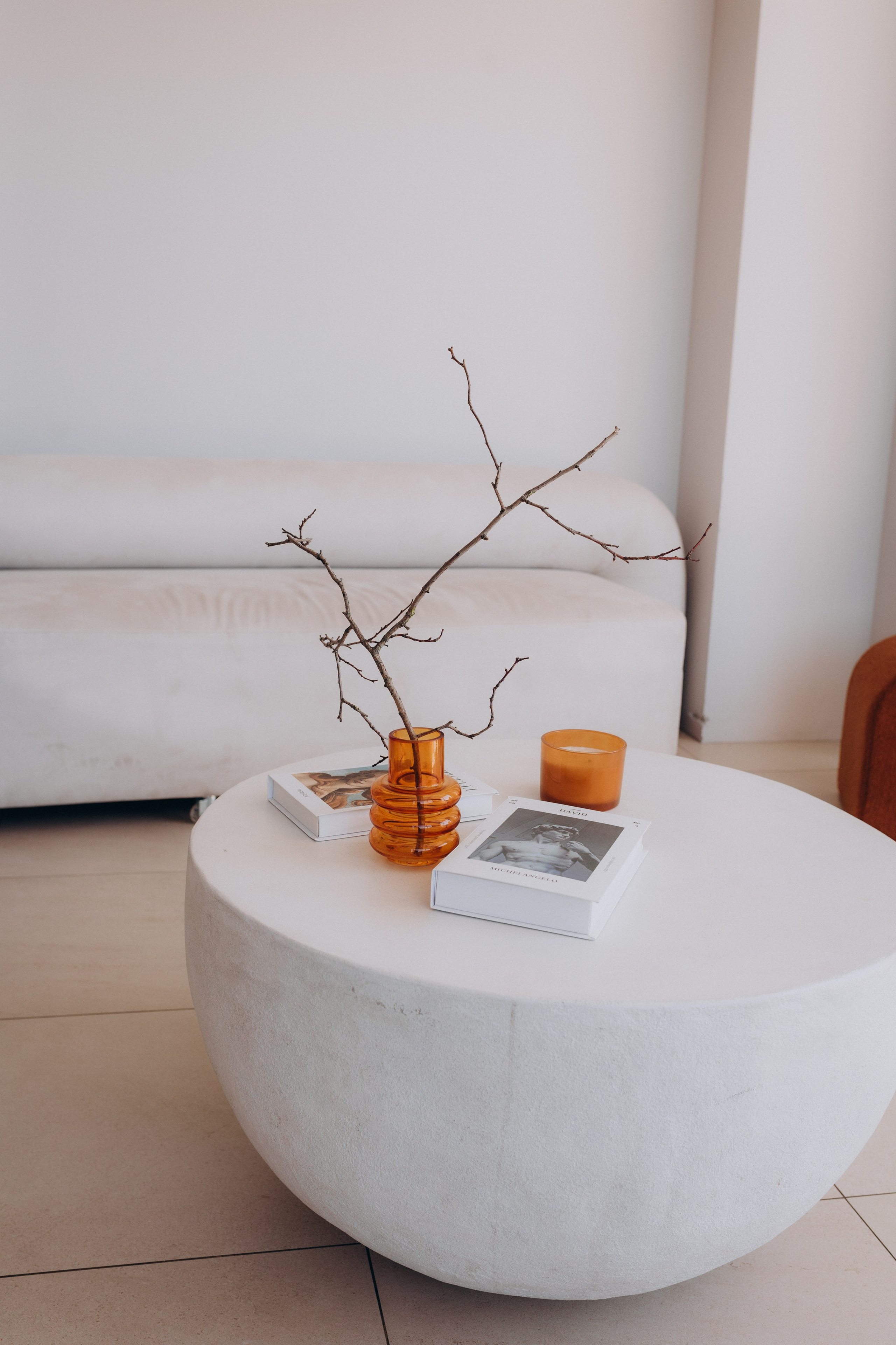 Фотосессия для контента салона красоты Бровико. Фотограф в Санкт-Петербурге Разиля Идиятуллина