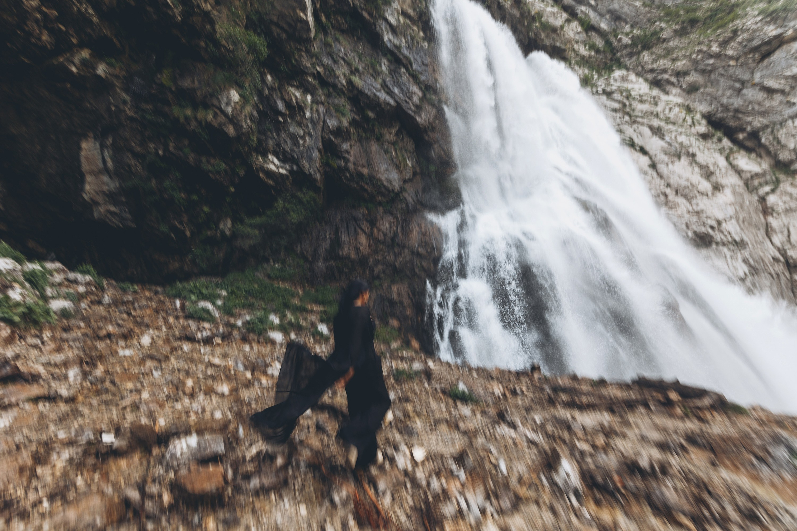 Водопад Гега 15 000т. RetroChic Фото