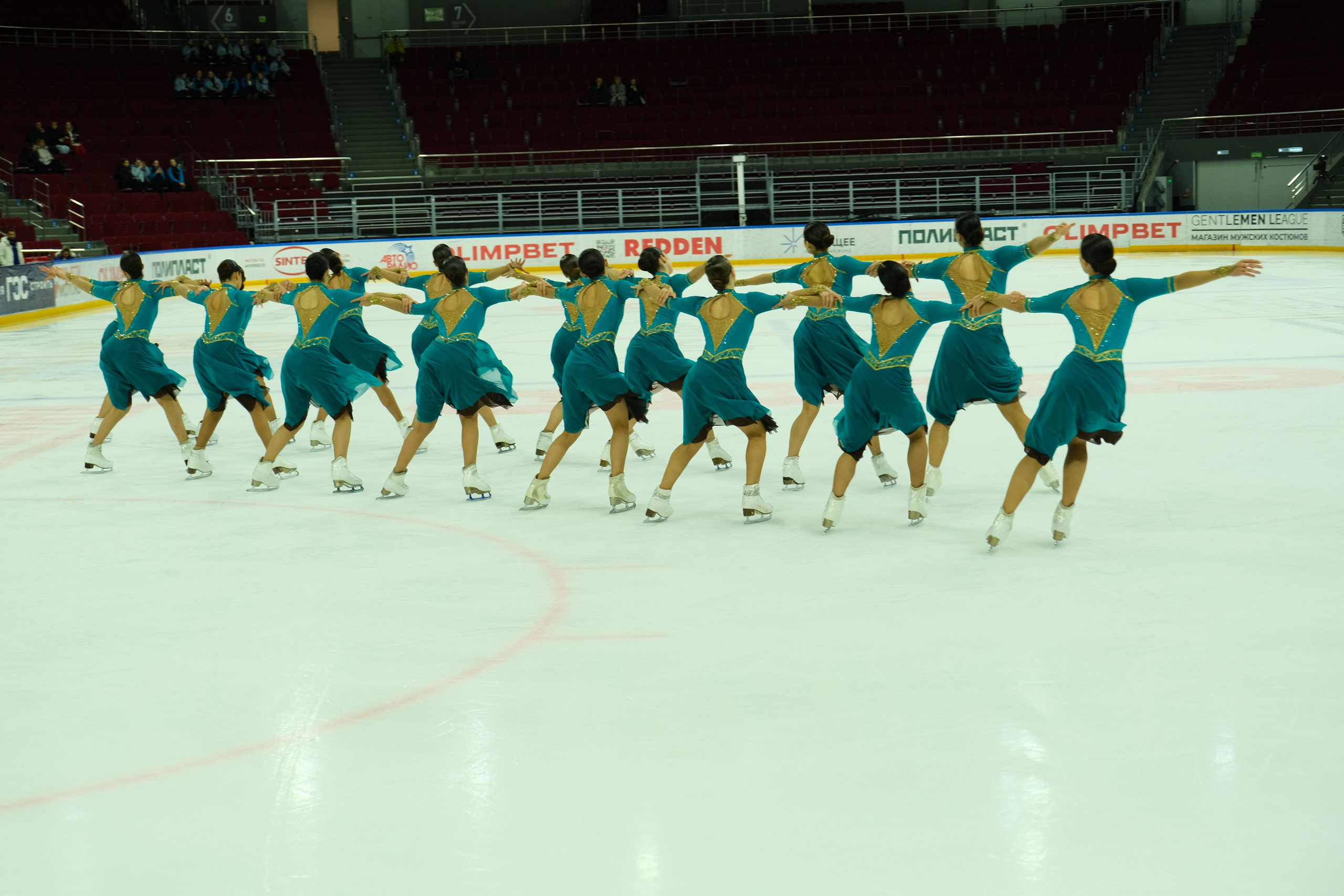 «Самарочка» этап кубка России по синхронному фигурному катанию. Александр Носов. Портретный и репортажный фотограф в Самаре