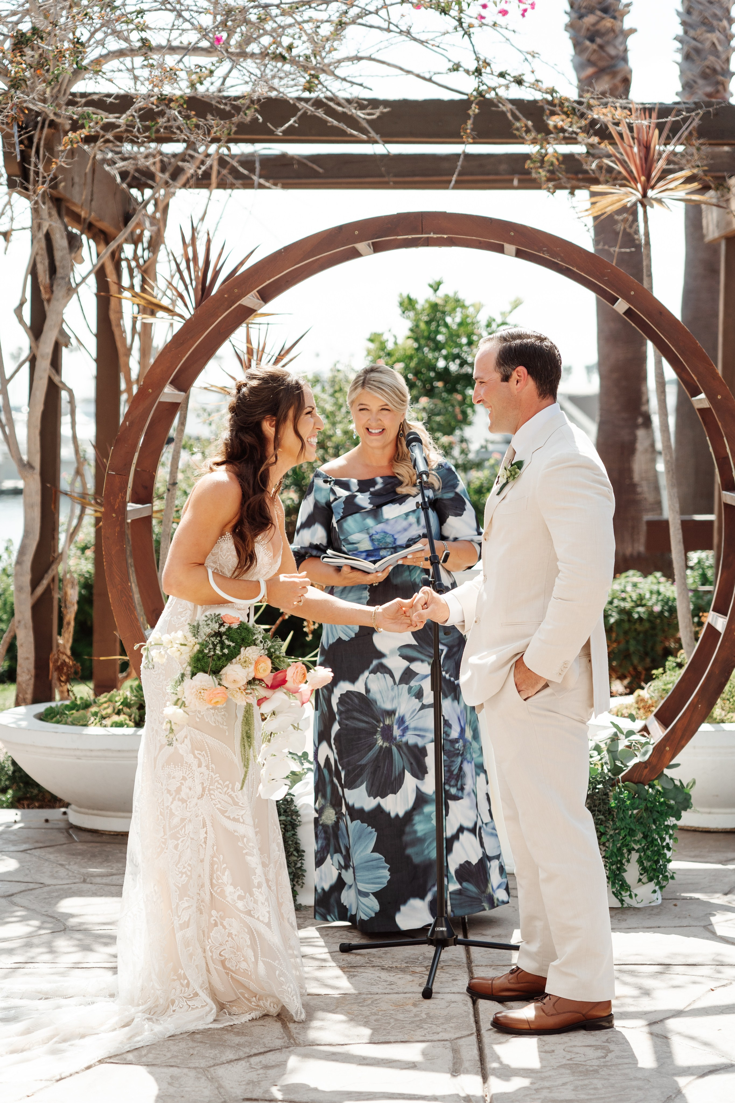 2025-08-16_BryanAmber. Ретушер Зенькевич Света