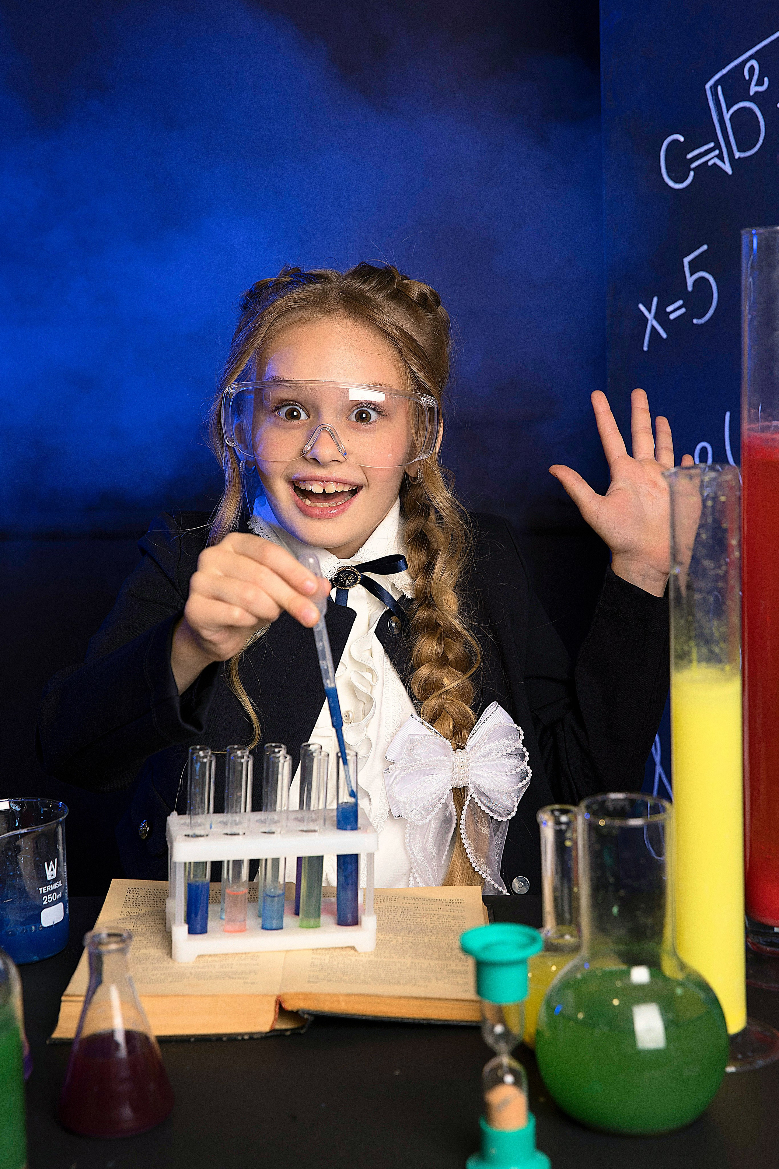 Школьница. Детский школьный фотограф в Кемерово Зиновьева Екатерина