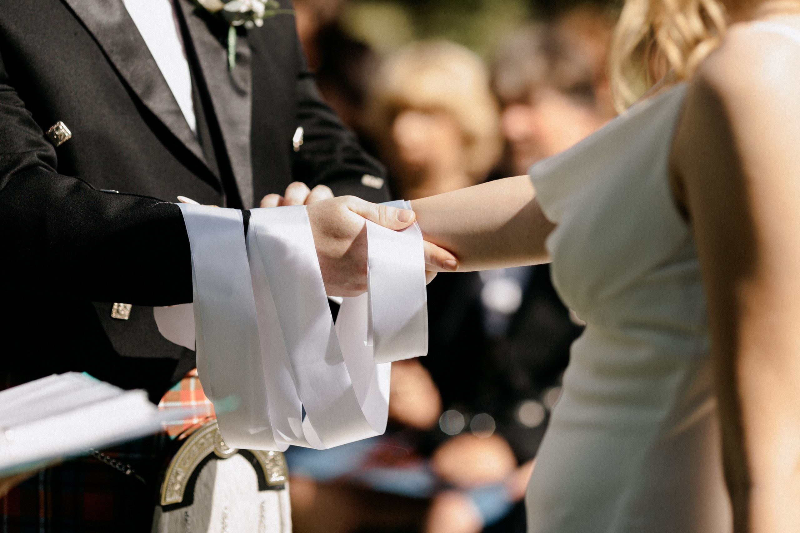 Ana & Tom Wedding at Notley Abbey. Moments Catchers — Wedding Photography & Video Duo in London