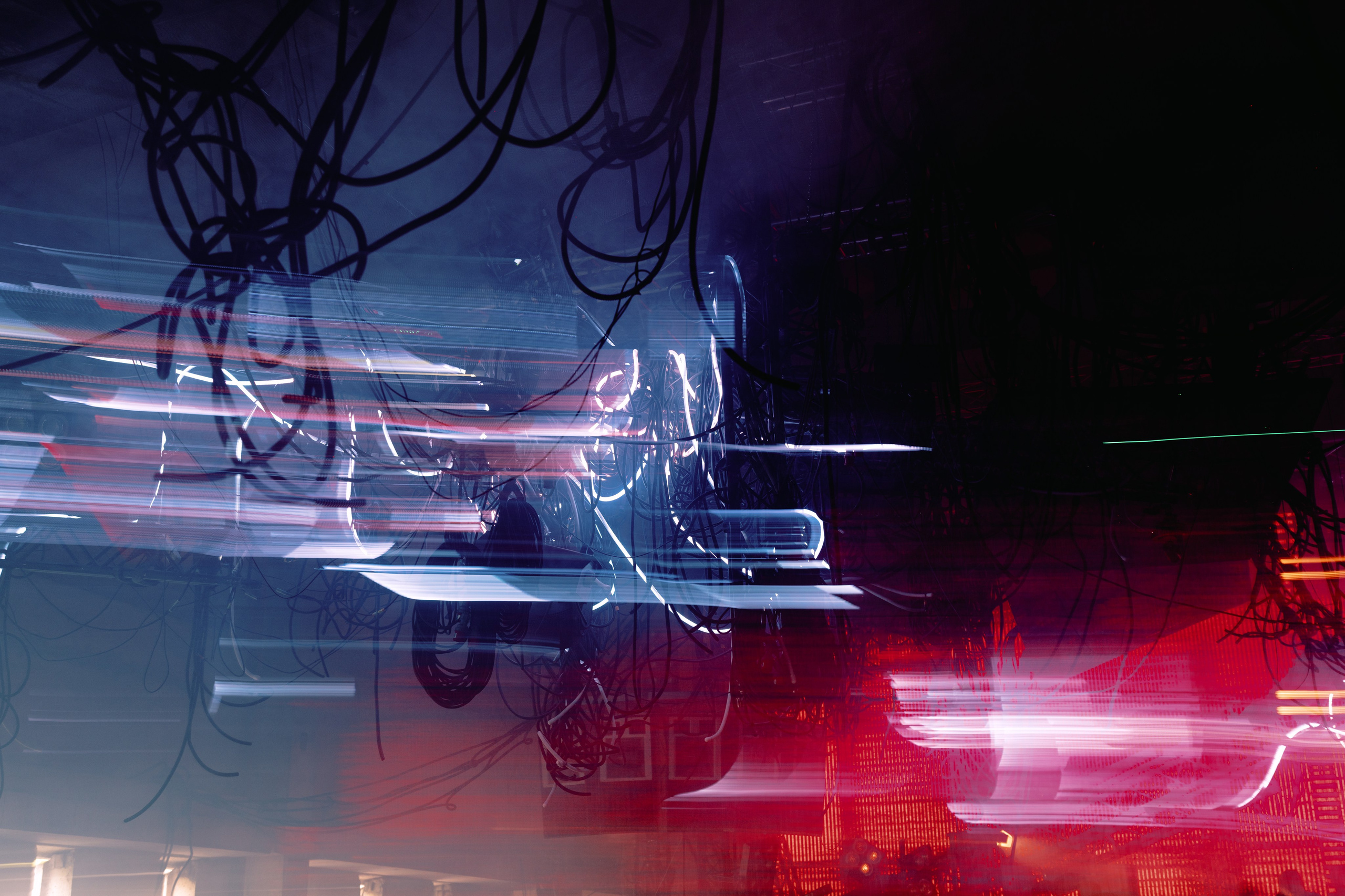 Outline 2024. @tomrus: Рустам Шагиморданов — фотограф