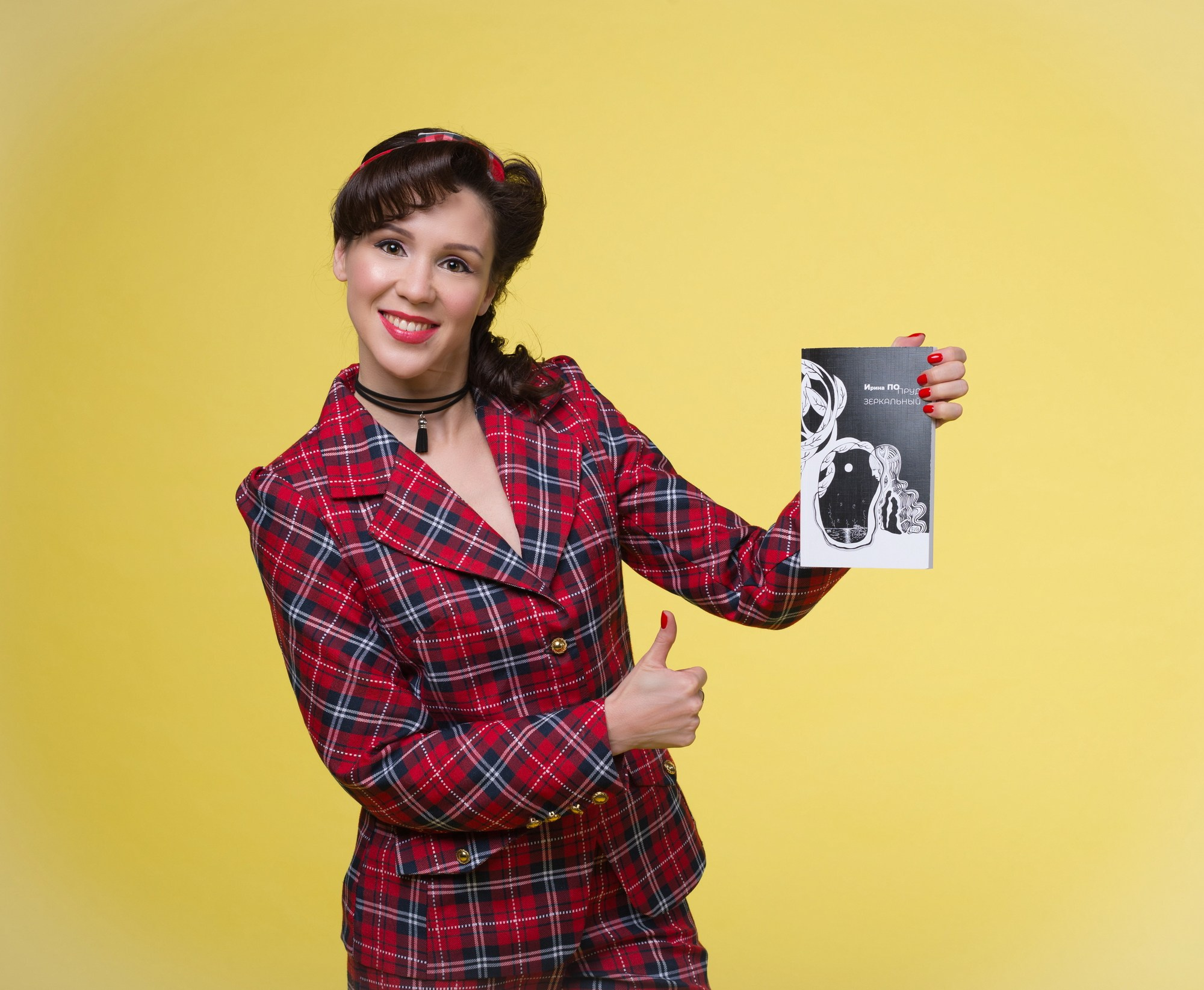 Портреты в студии. Фотограф Максим Мицун. Портрет, свадьба, репортаж, каталог