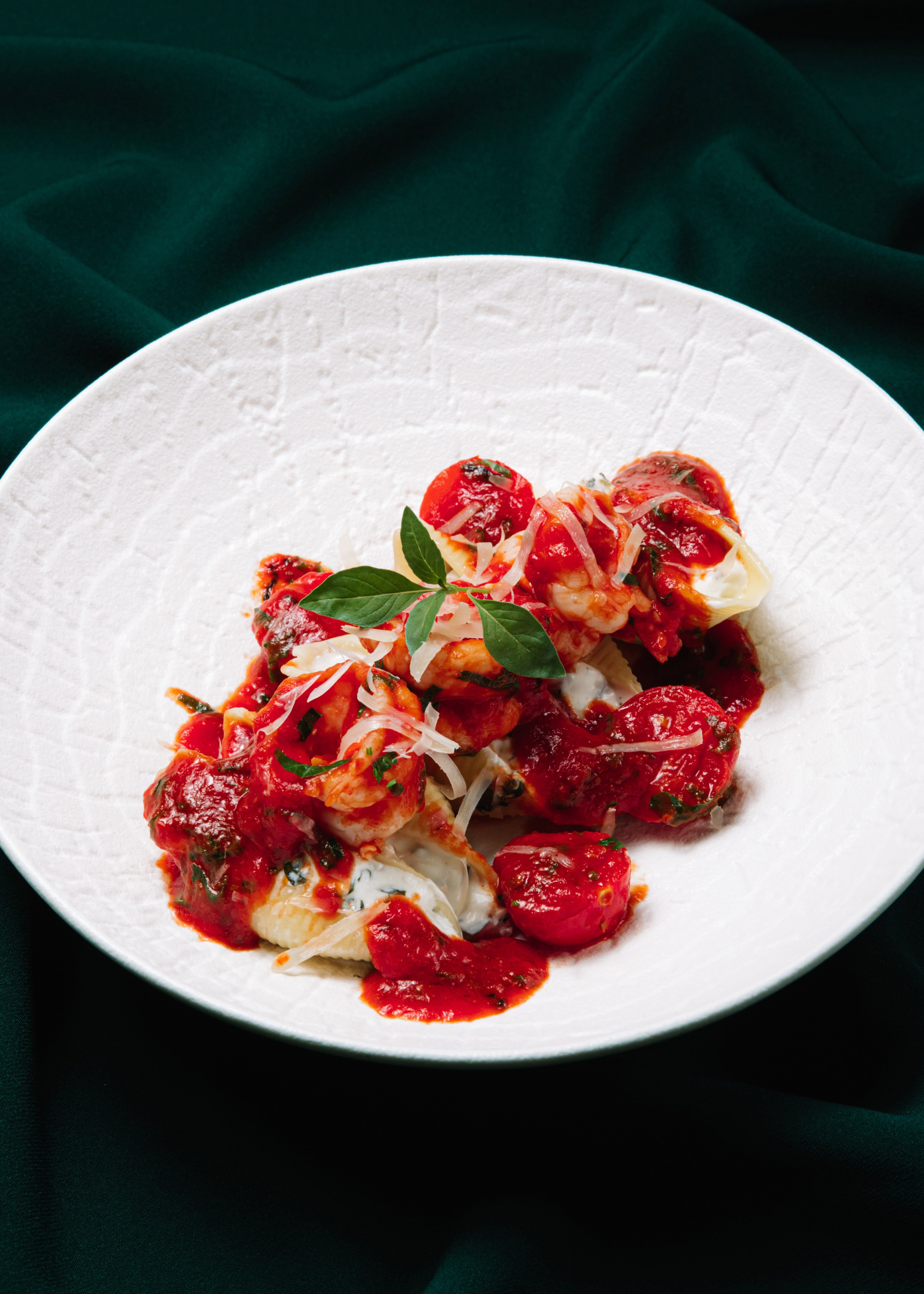 FABRIQUE. Творческие съемки, свадебные, love story, предметная, фуд фото