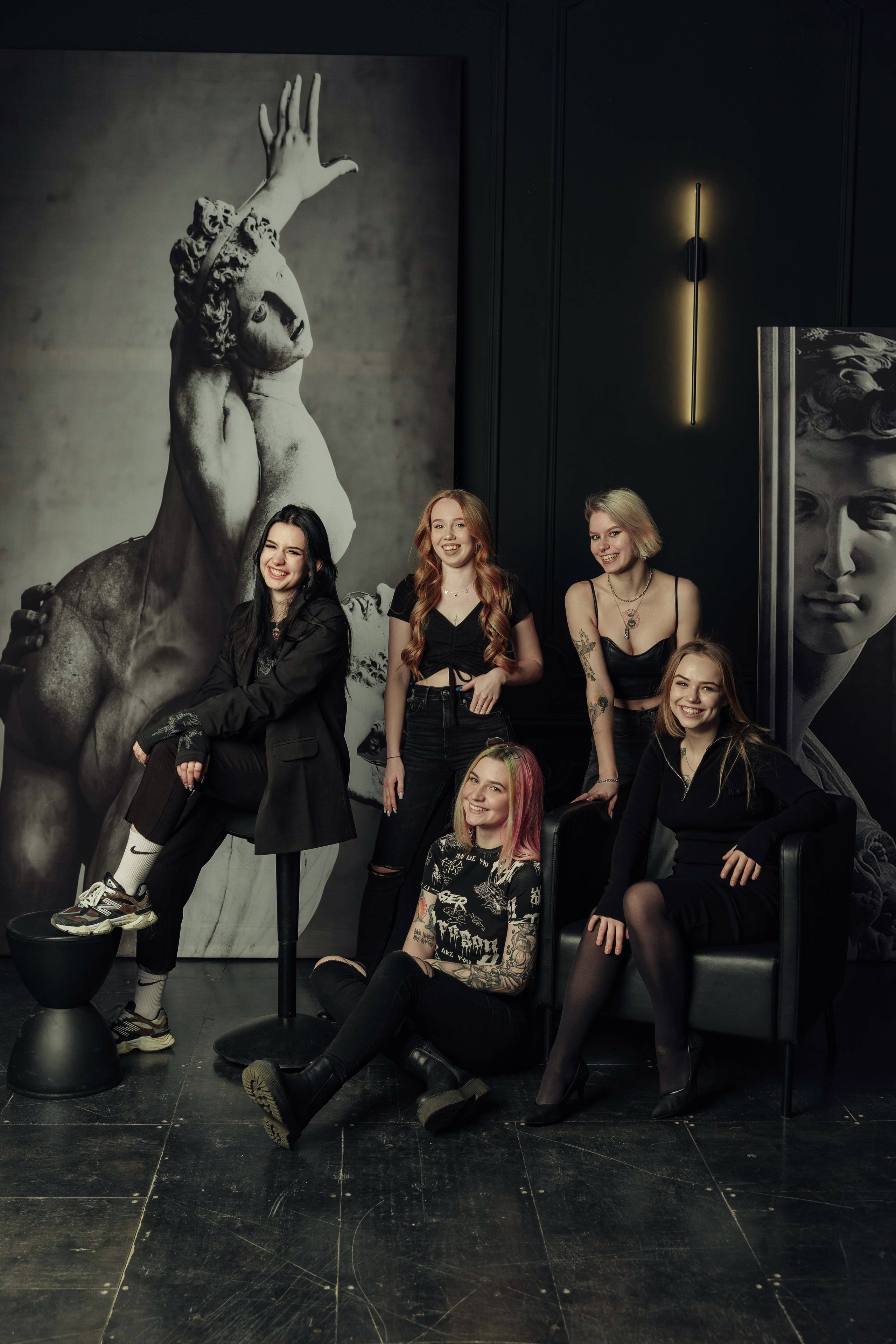 Коллективная фотосессия для мастеров тату-салона «Бить-Колотить». Алексей Шаров — свадебный и репортажный фотограф в Нижнем Новгороде