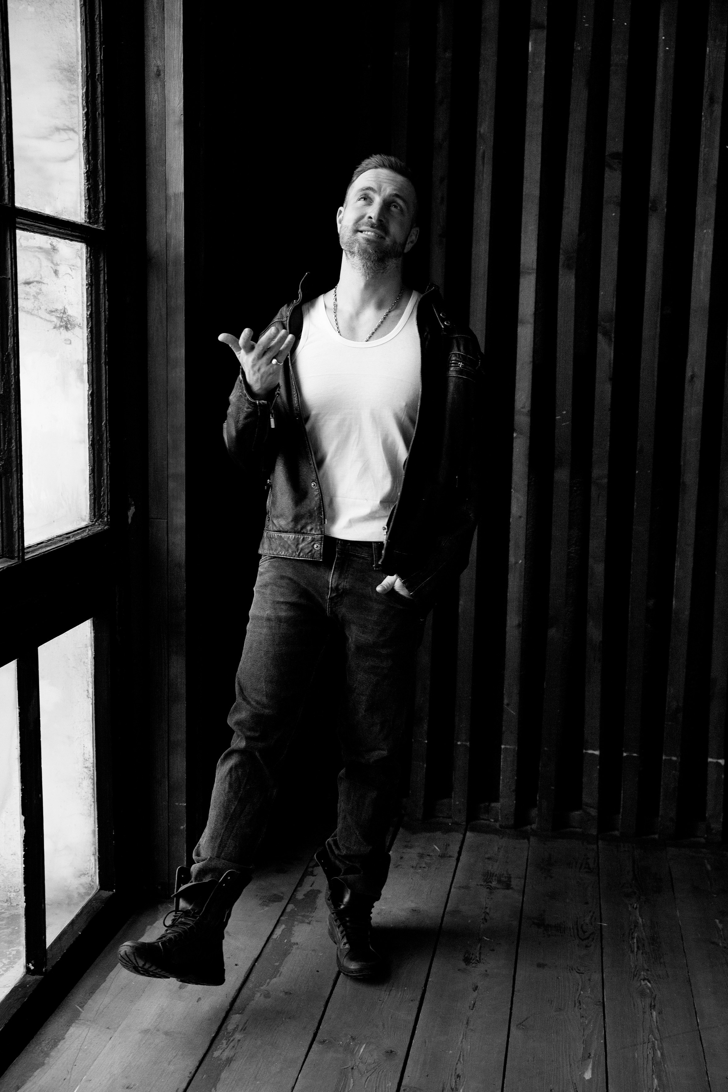 Ведущий Маэстро Менделеев. Фотограф Анна Анисимова. Свадьбы, портреты, творческий репортаж