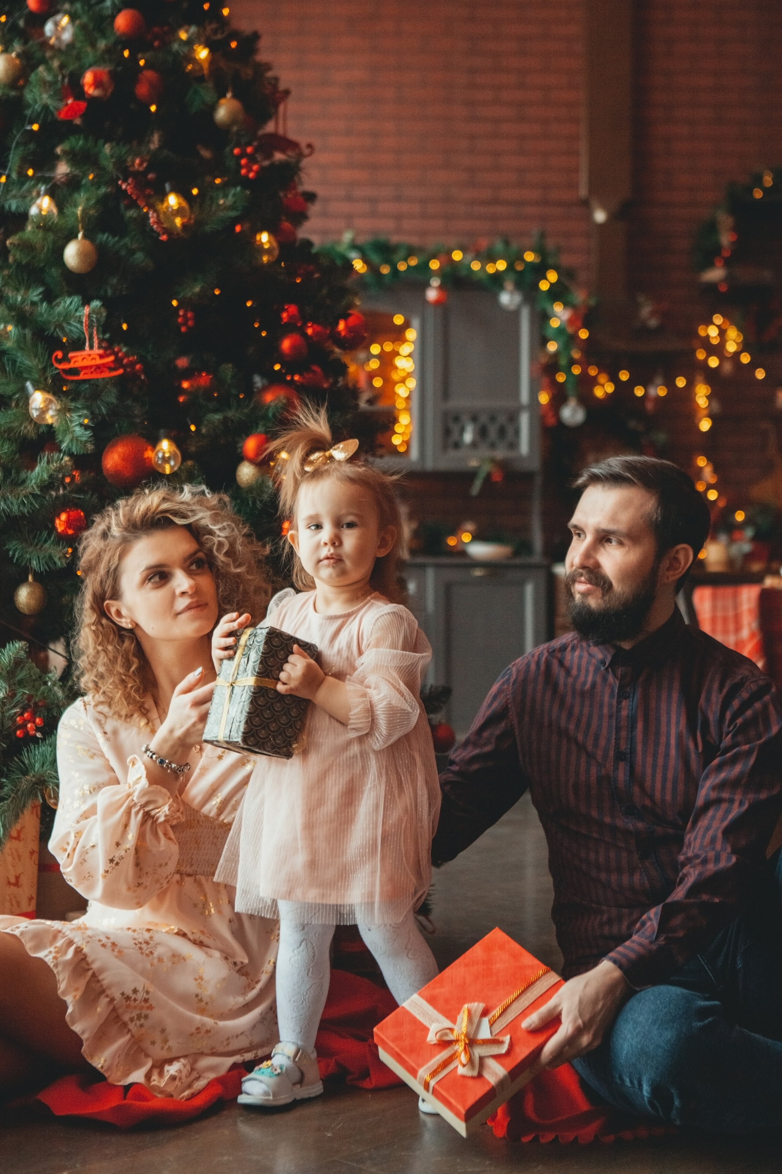 Новогодняя семейная фотосессия в студии. Фотограф Ольга Ефремова