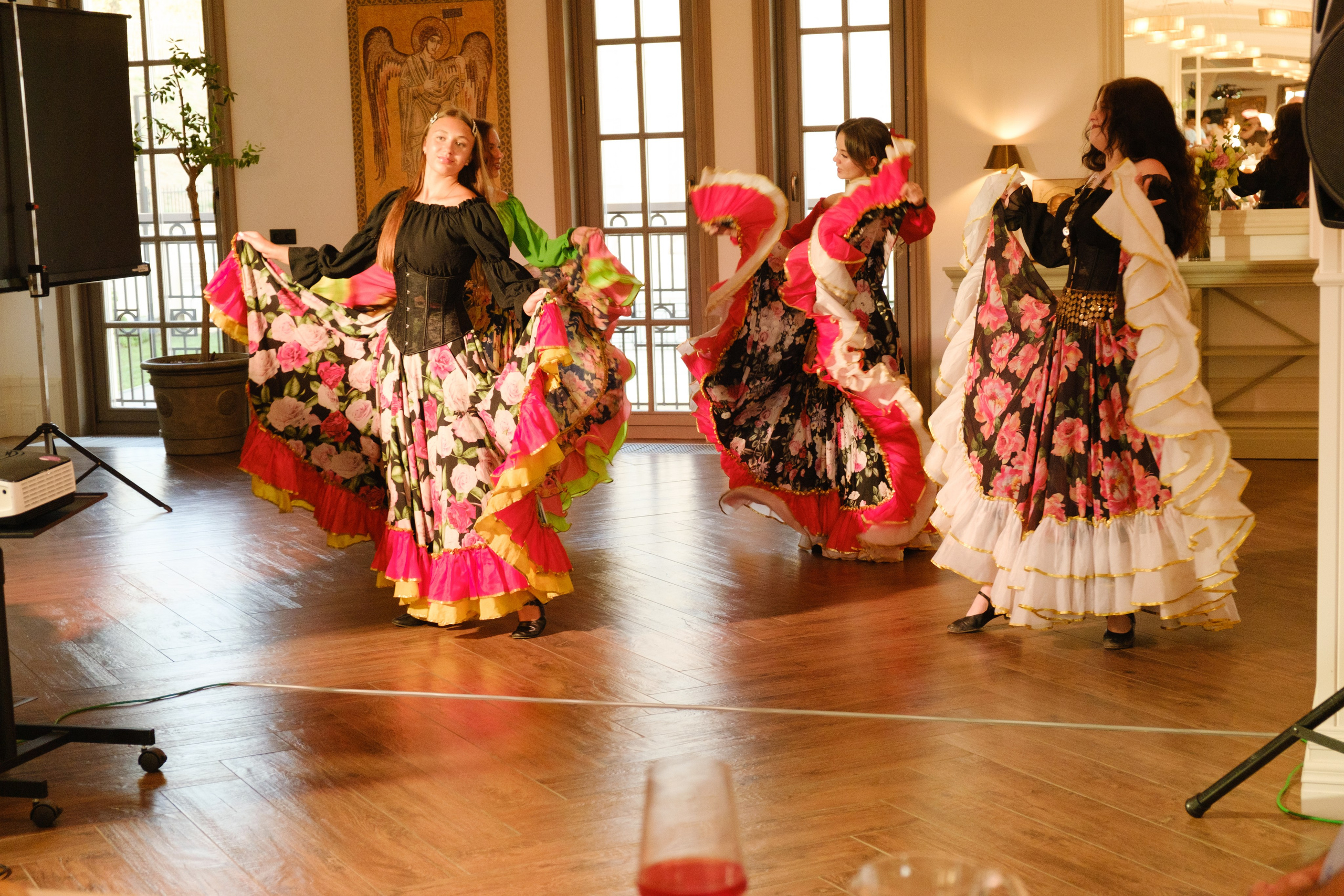 Фотограф на юбилей в Крыму | Съемка дня рождения | Илья Желдак. Профессиональная фотосъемка в Крыму. Натуральные эмоции и живые кадры. Забронируйте дату прямо сейчас!