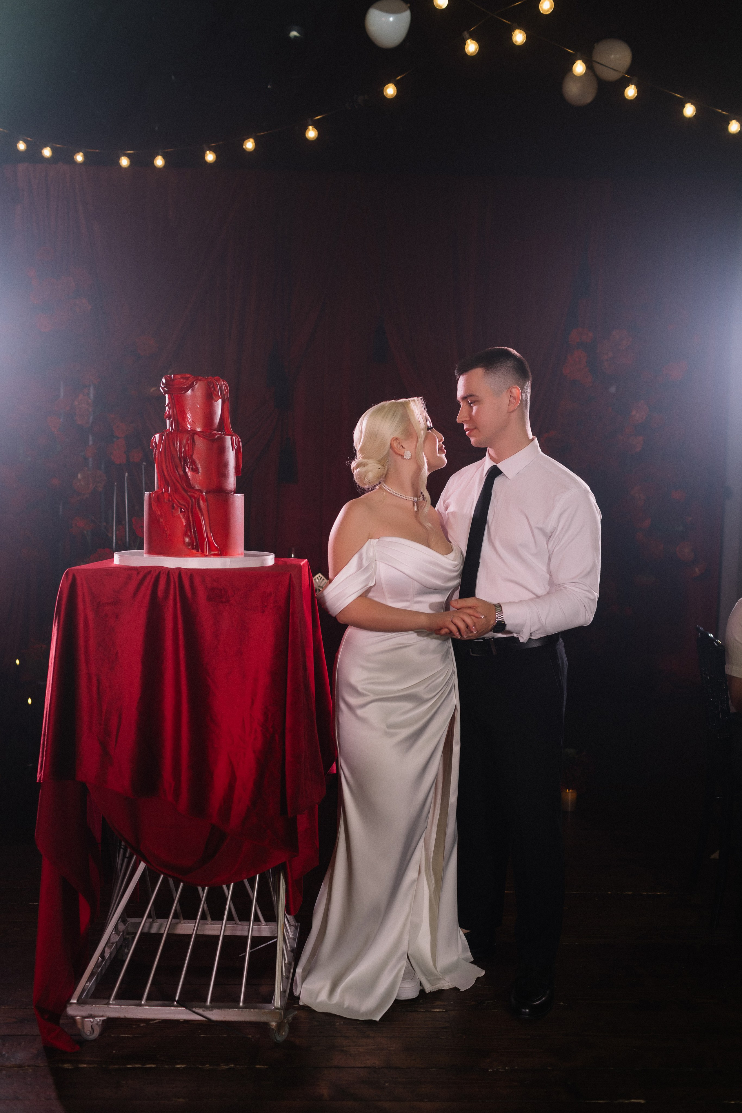 Red ahd love. Свадебный фотограф в Краснодаре Булатова Наталия