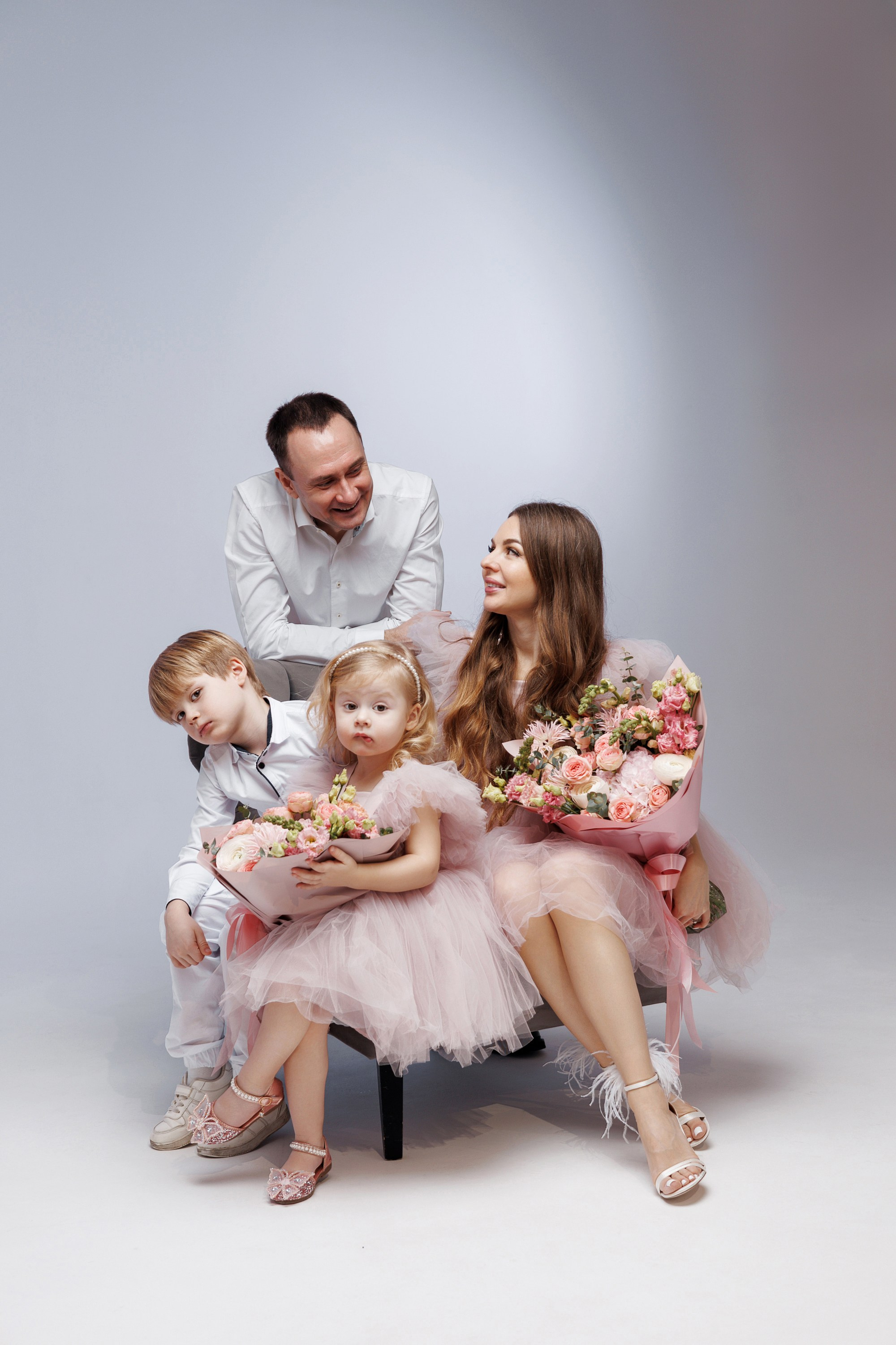 Съемка Дня Рождения Алисы в фотостудии CROSS-STUDIO зал IDEAL. Свадебный и семейный фотограф в Москве и МО Елена Агапова