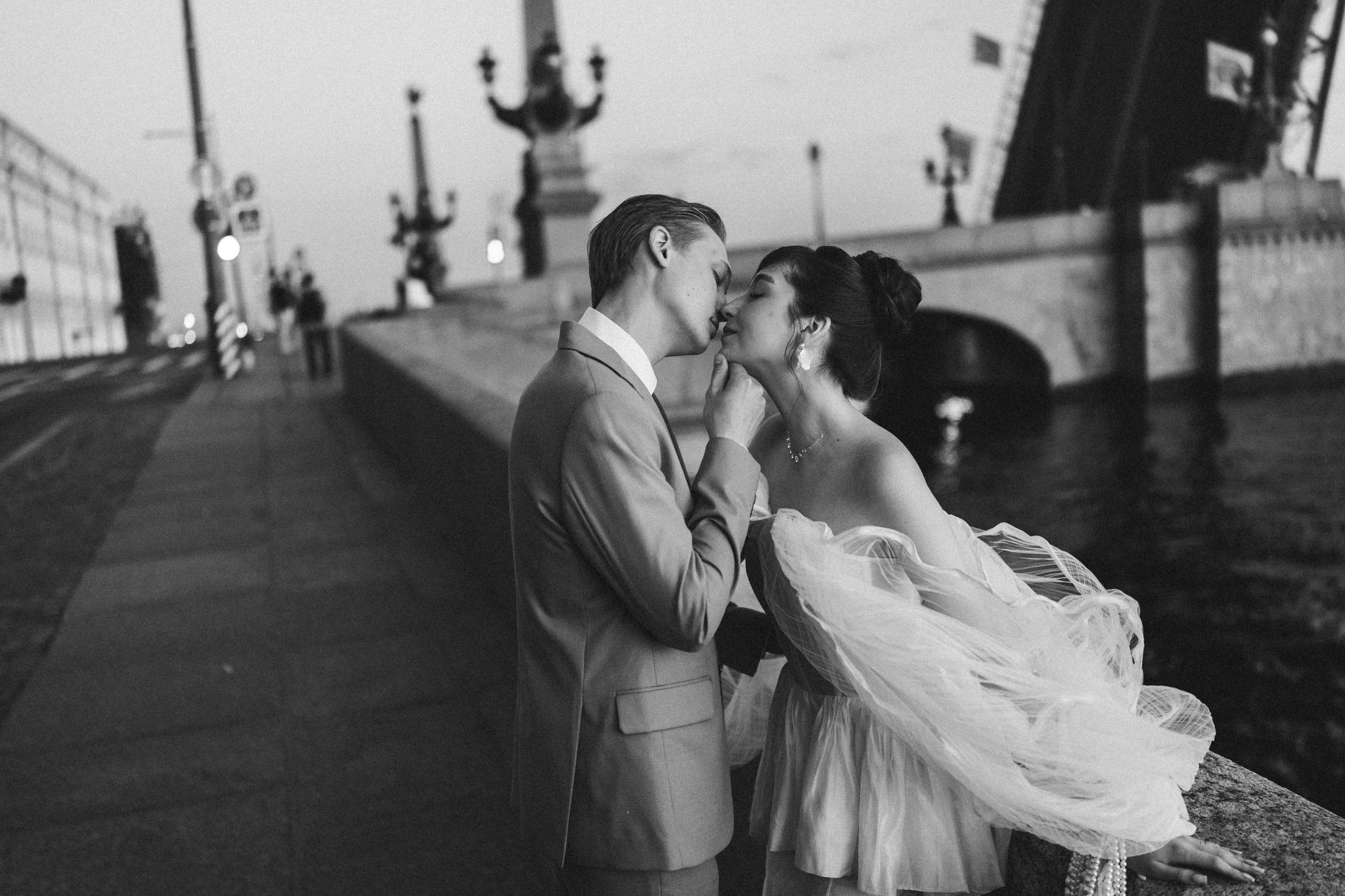 Мосты на рассвете. Юлия Анисимова — свадебный и семейный фотограф в Санкт-Петербурге