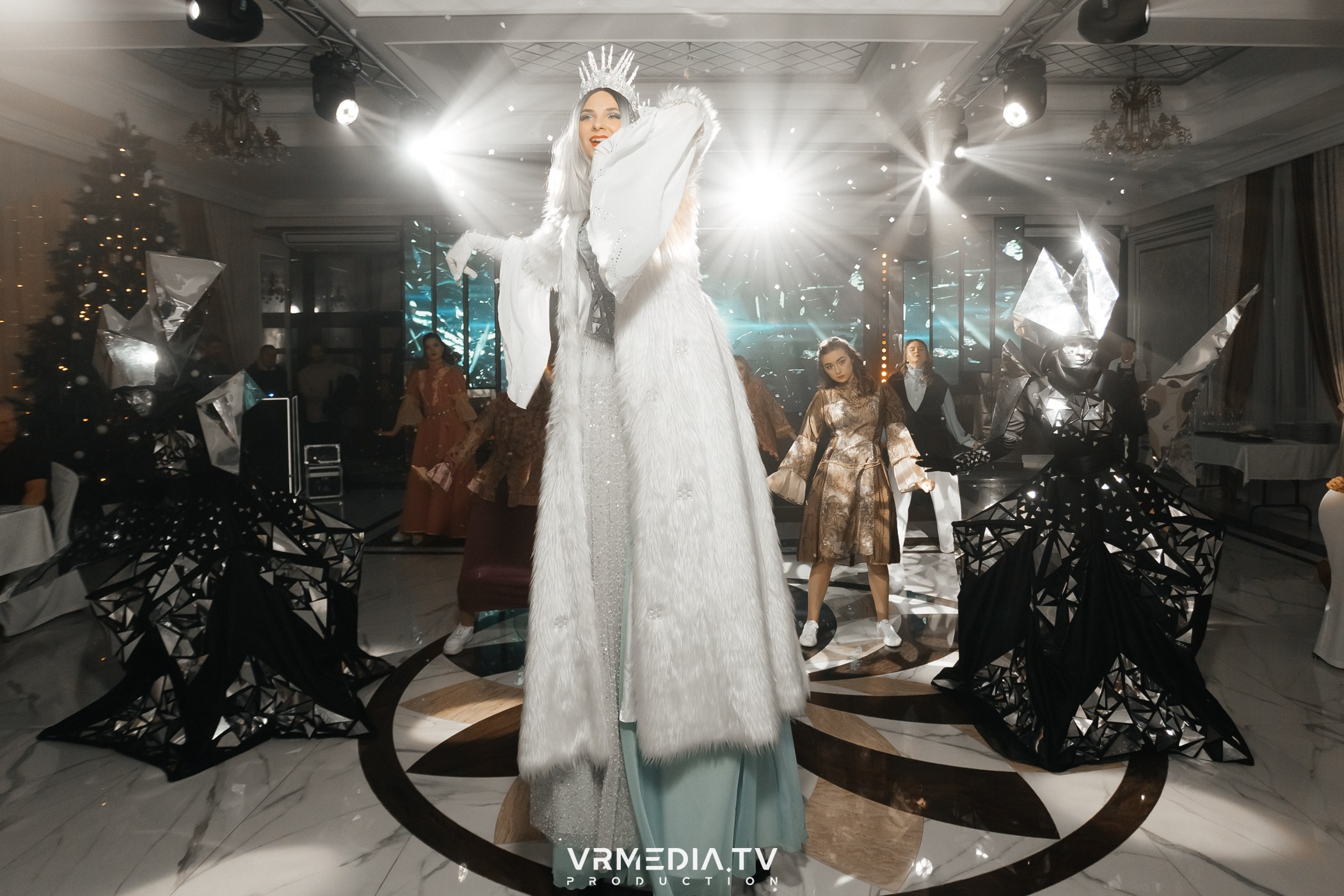 Новогодний вечер в ресторане «Лазурный Берег»