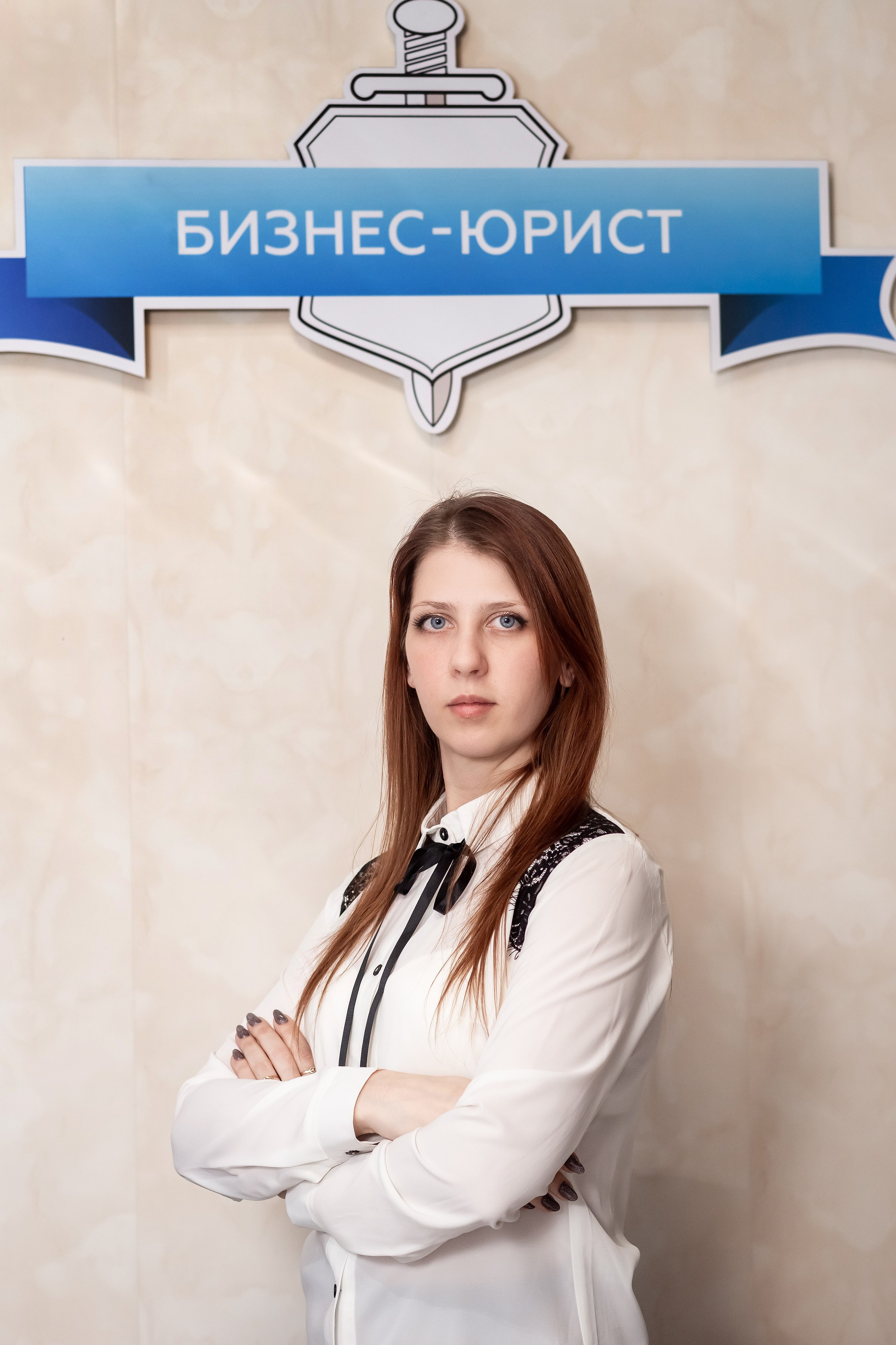 Специалист по банкротству. ВЫПУСКНЫЕ АЛЬБОМЫ, Школьный фотограф, семейный и свадебный в Саратове и области Ольга Плаксина