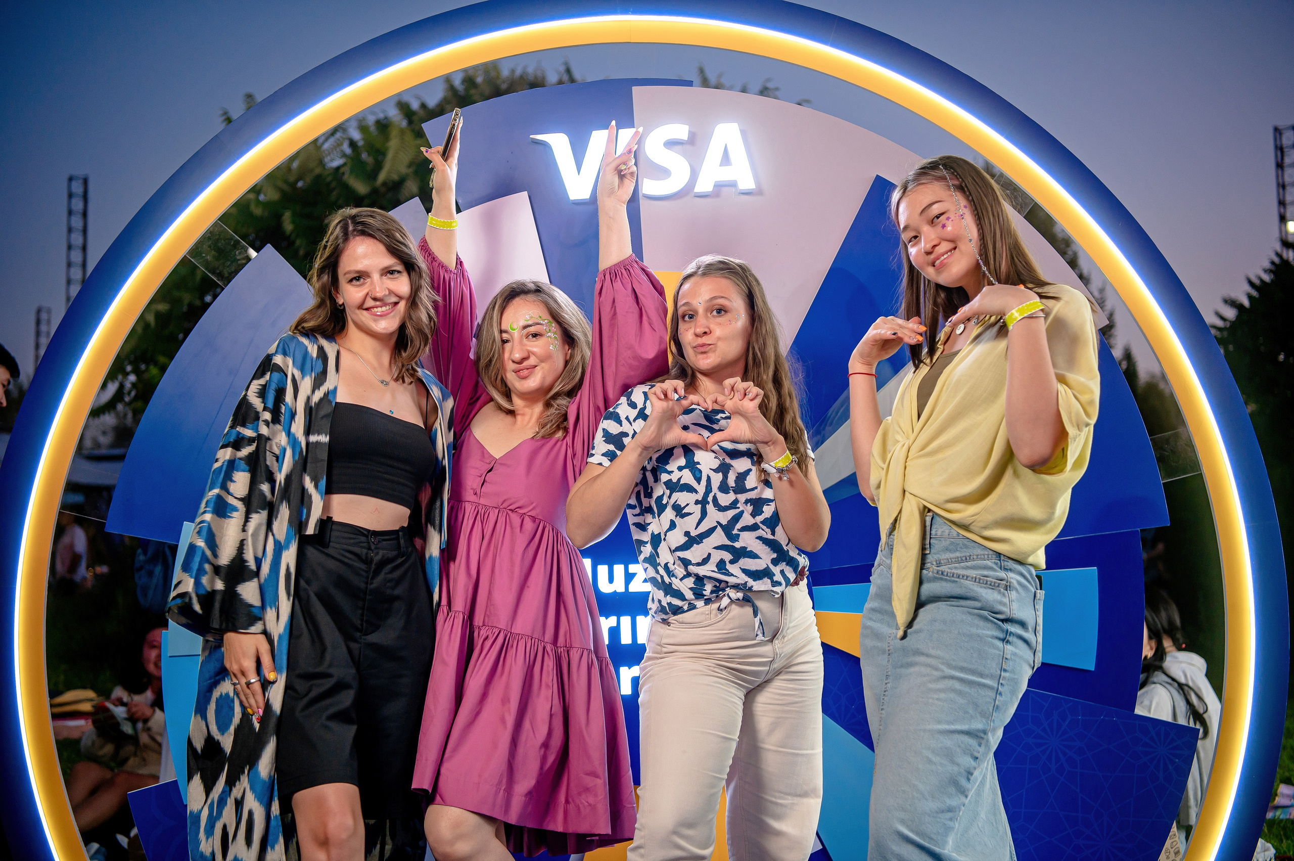 Концерты. Фестивали. Елена Северина фотограф, Алматы: репортаж (спорт, концерты, конференции), предметная и фуд-съёмка, портреты, каталоги, фэшн, ретушь