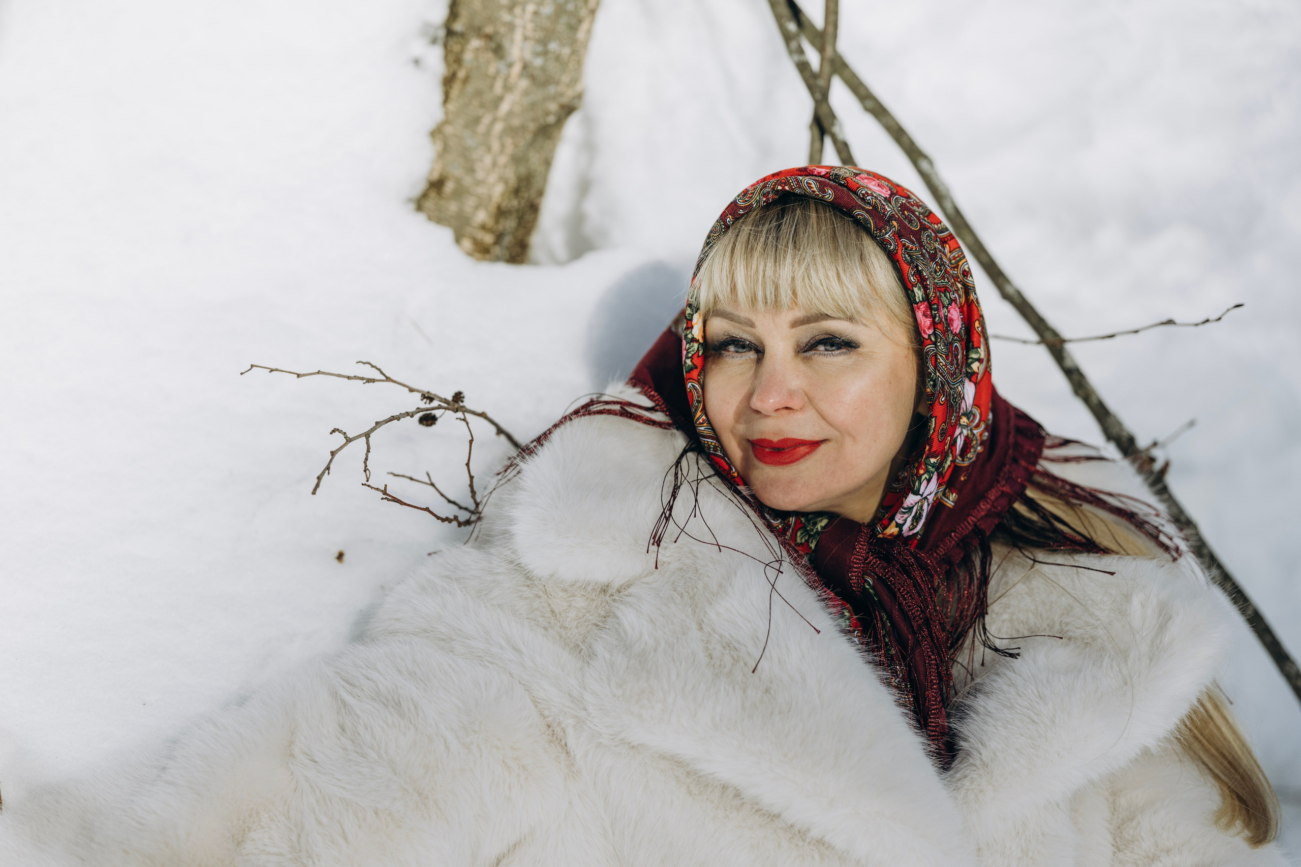 Фотосессия в заснеженном лесу. Элла. Свадебный фотограф в Казани, и Зеленодольске Радик Мухаметов