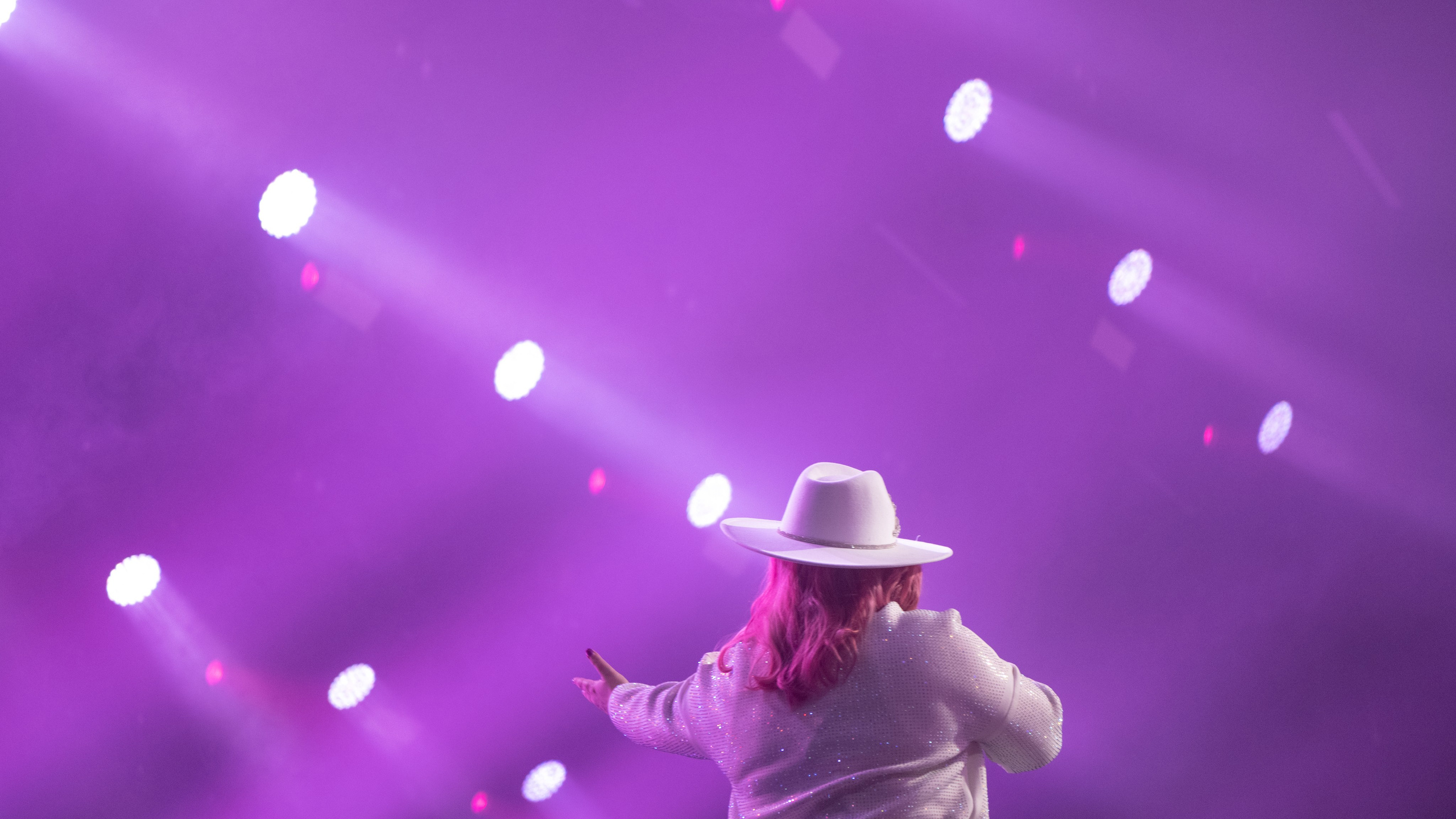 EVA POLNA. FASHION PHOTOGRAPHER