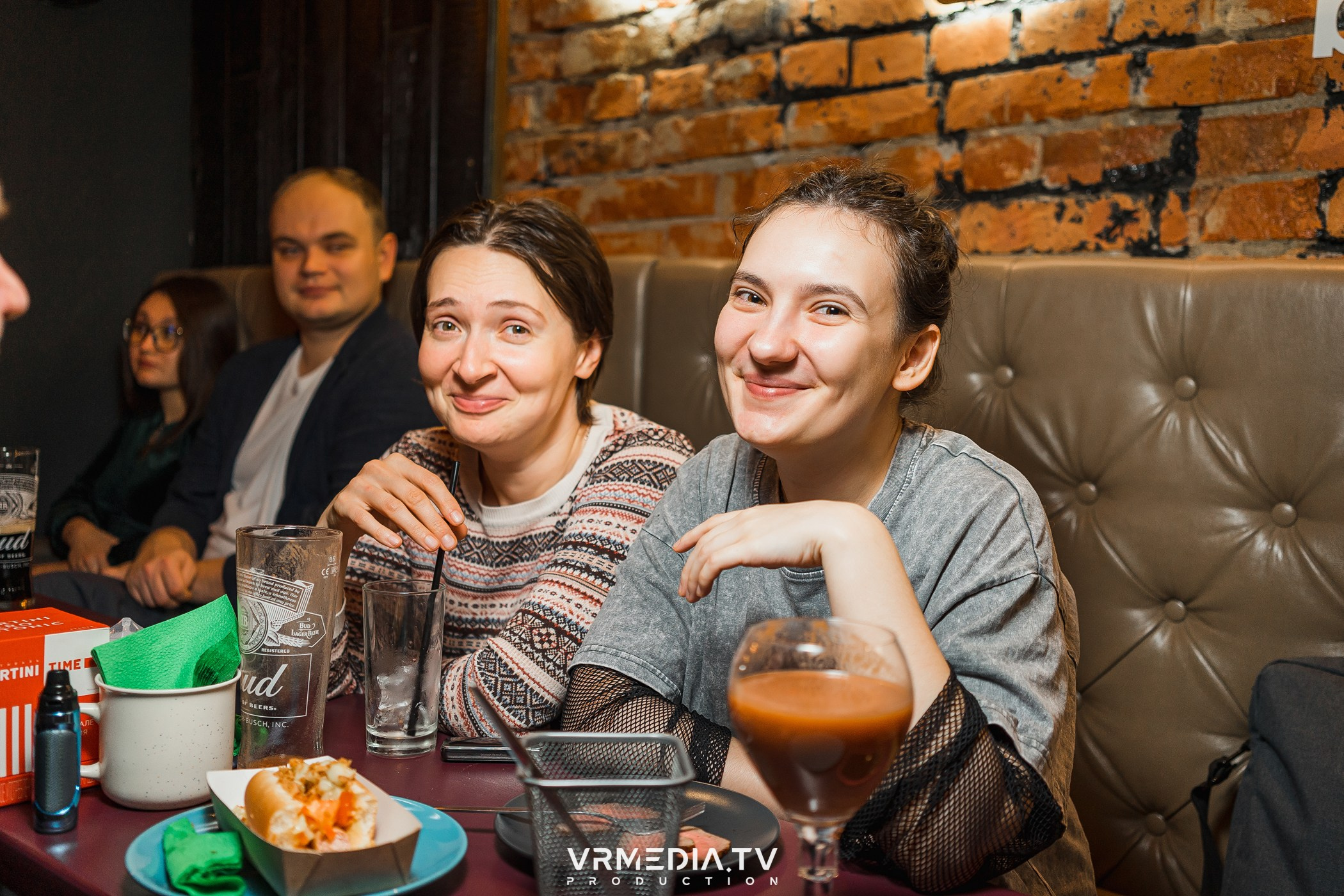 Art Talk с Настоящим Квартирником в баре «Supreme»