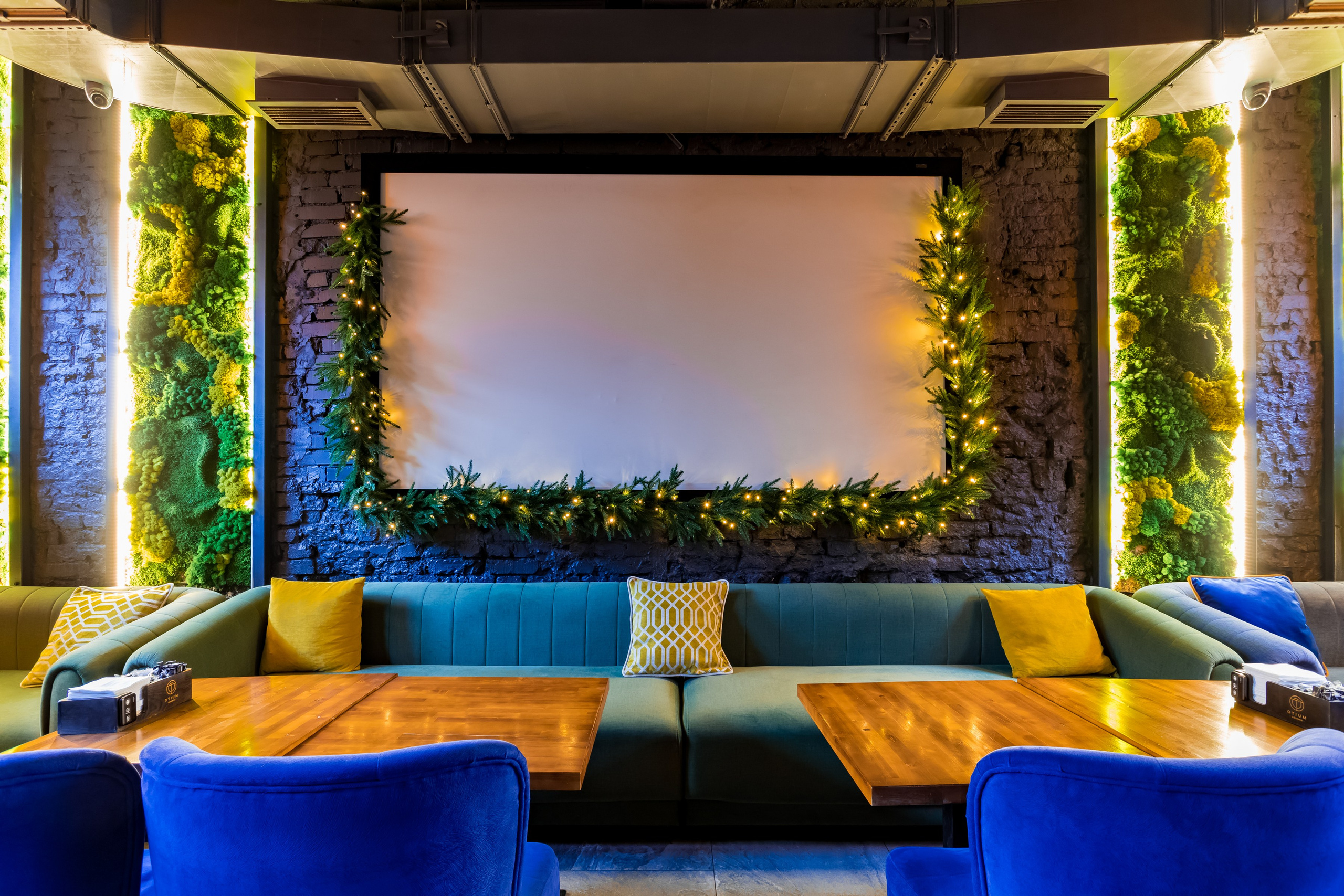 Съемка для бара Otium Lounge на улице Усачёва. Интерьеры, Контент, Портреты | Фотограф в Москве Дани Терно