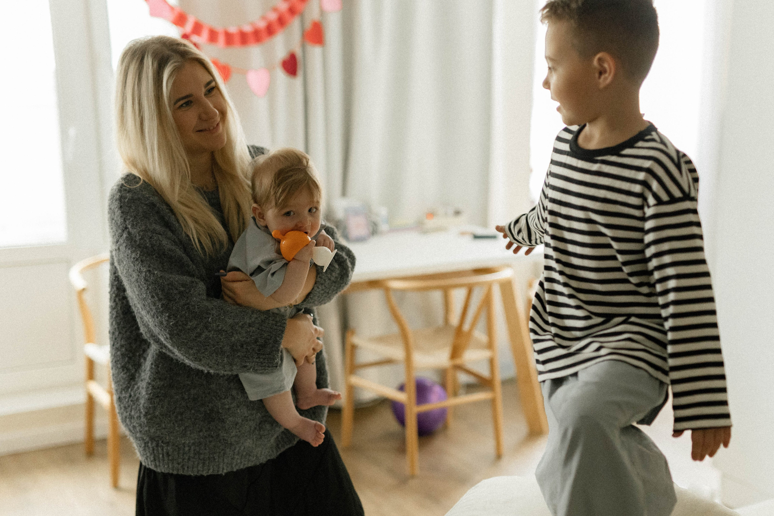 6 месяцев с домашними. Фотография о важном