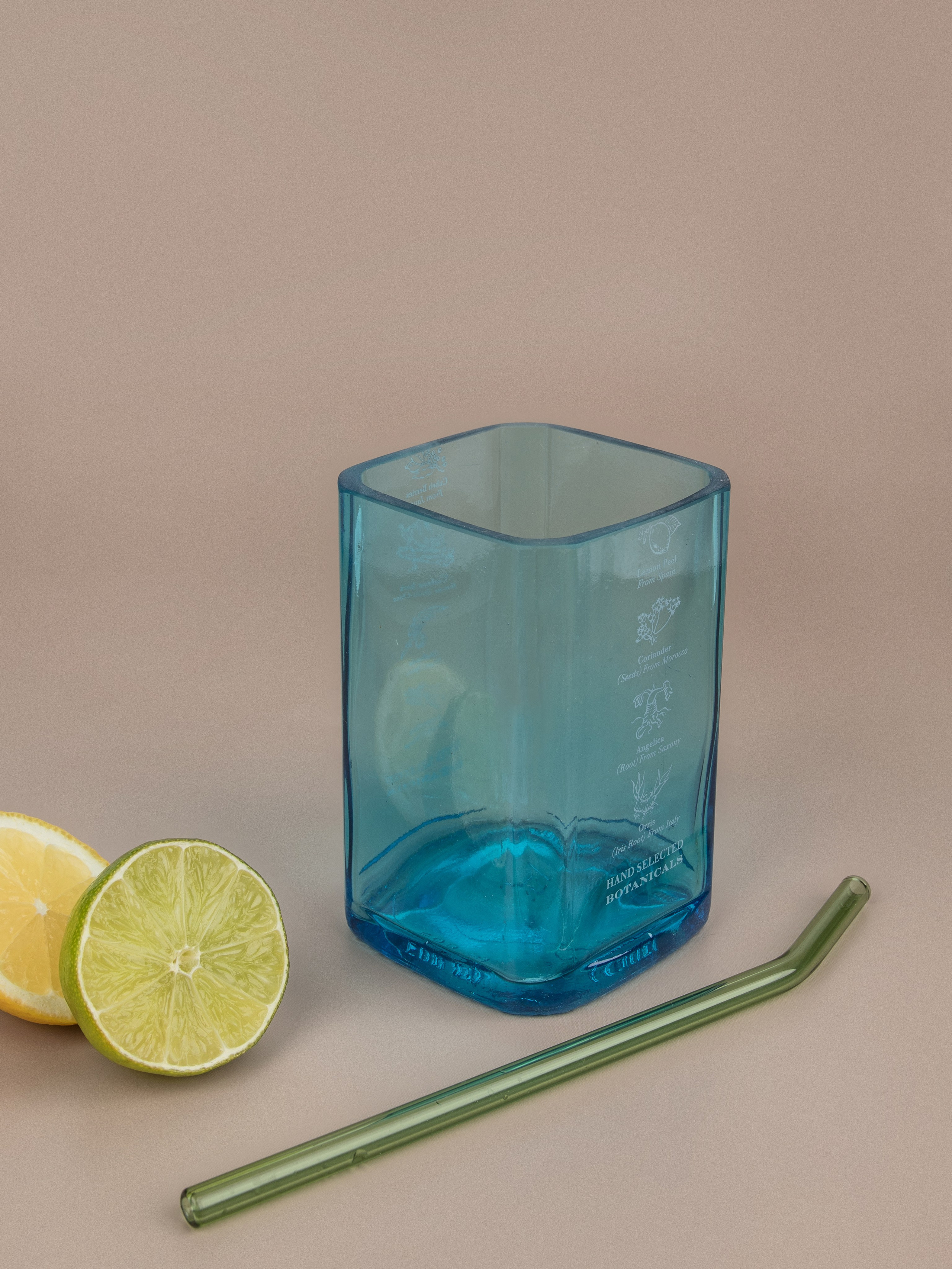 Полбутылки. Предметный и семейный фотограф в Санкт-Петербурге Катерина Стеклова