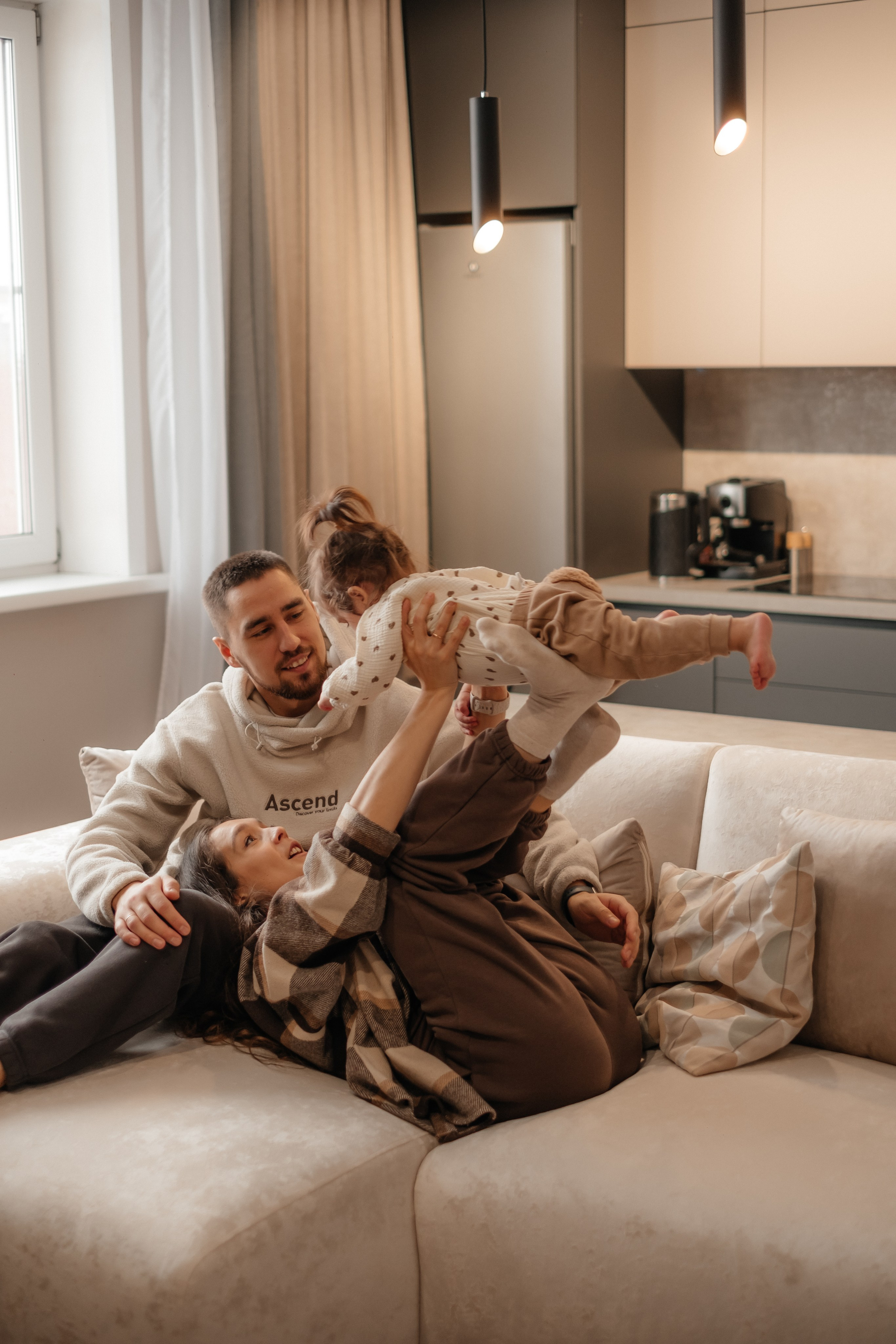 Катя, Саша и Еся | домашняя съемка. Фотограф в Новосибирске Диана Ильиных