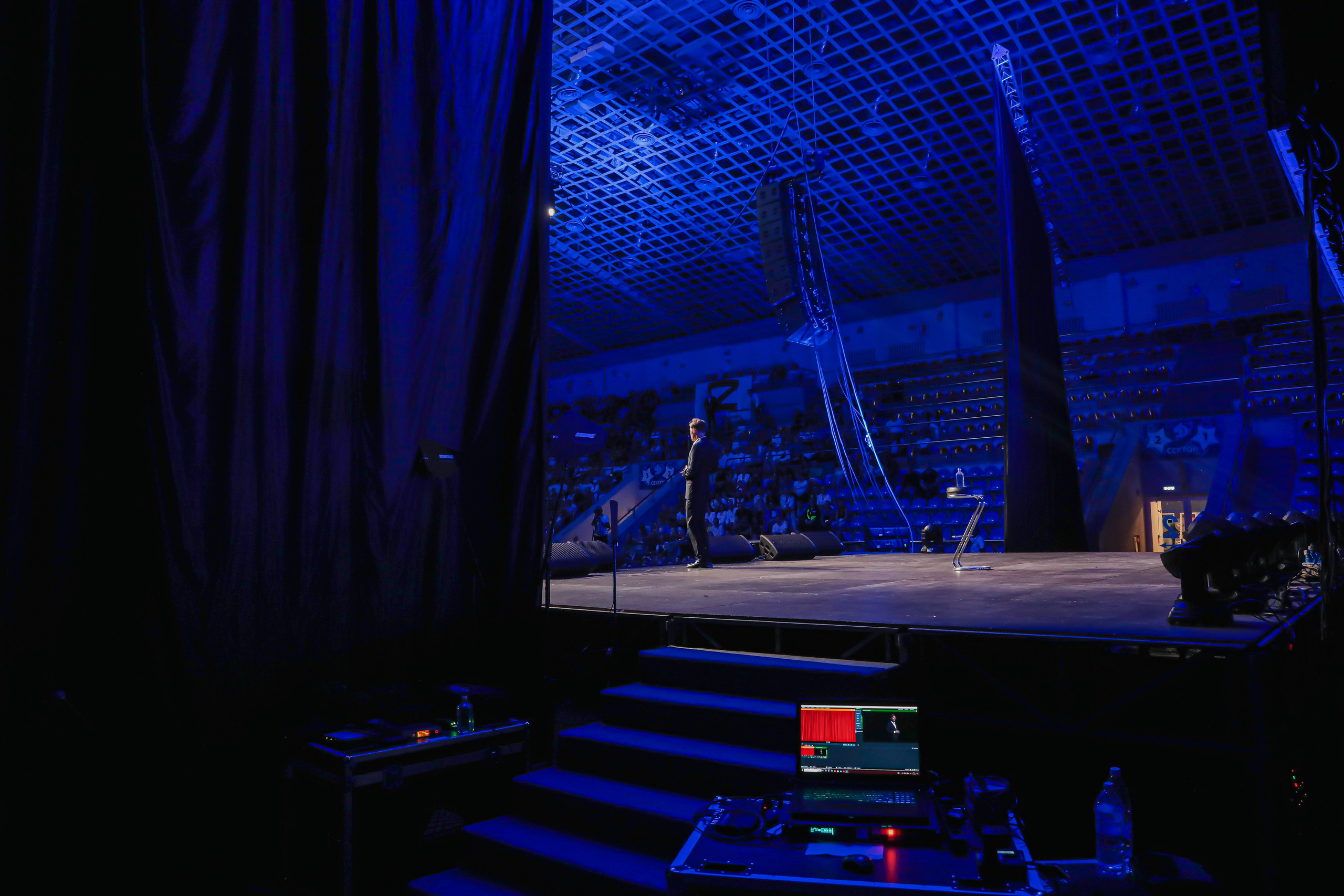 «ПАВЕЛ ВОЛЯ STAND-UP». Photographer Viktoriya Markushina «My world throug»