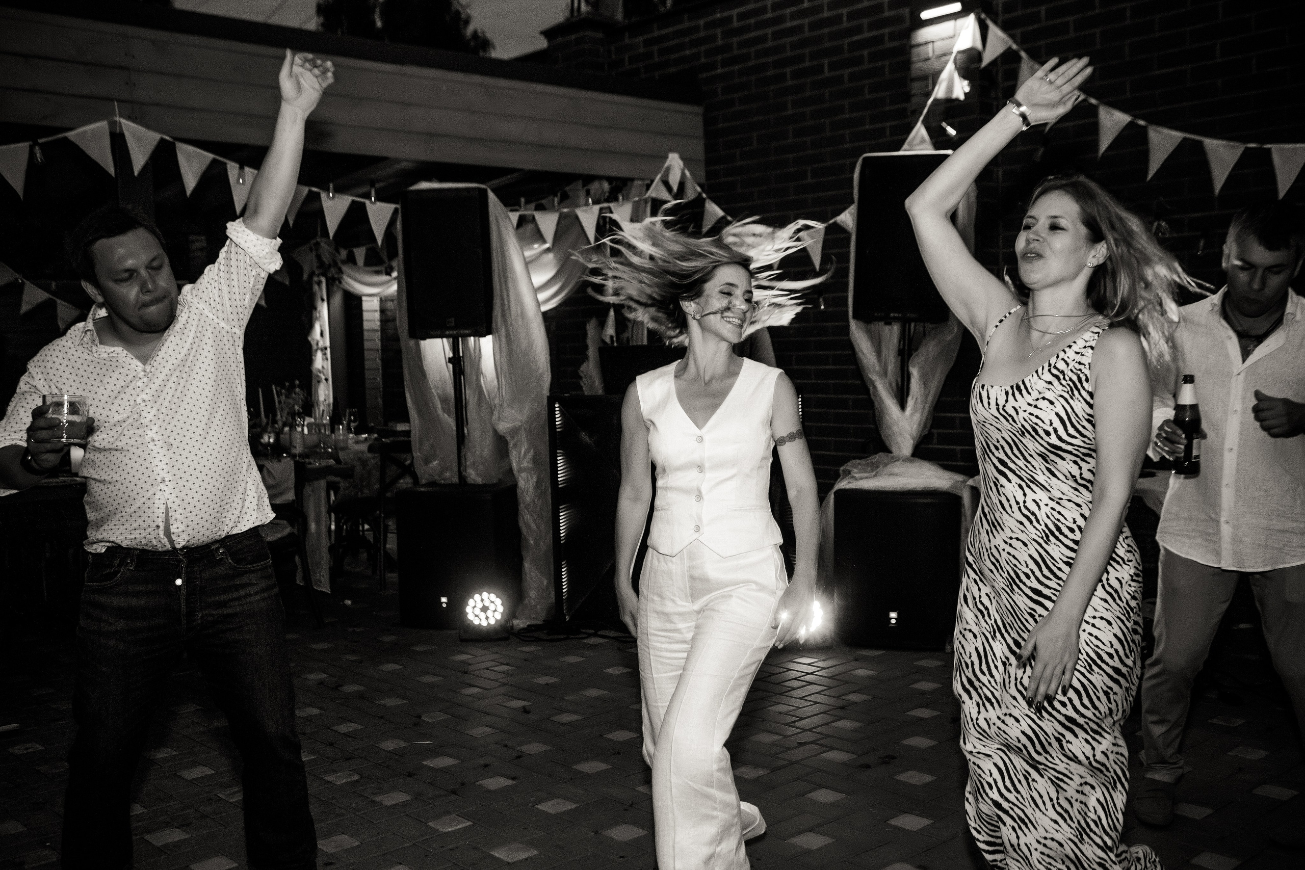 Свадебная фотосъемка в загородном отеле «LaFa». Свадебный и семейный фотограф в Москве и Подмосковье Лариса Козлова