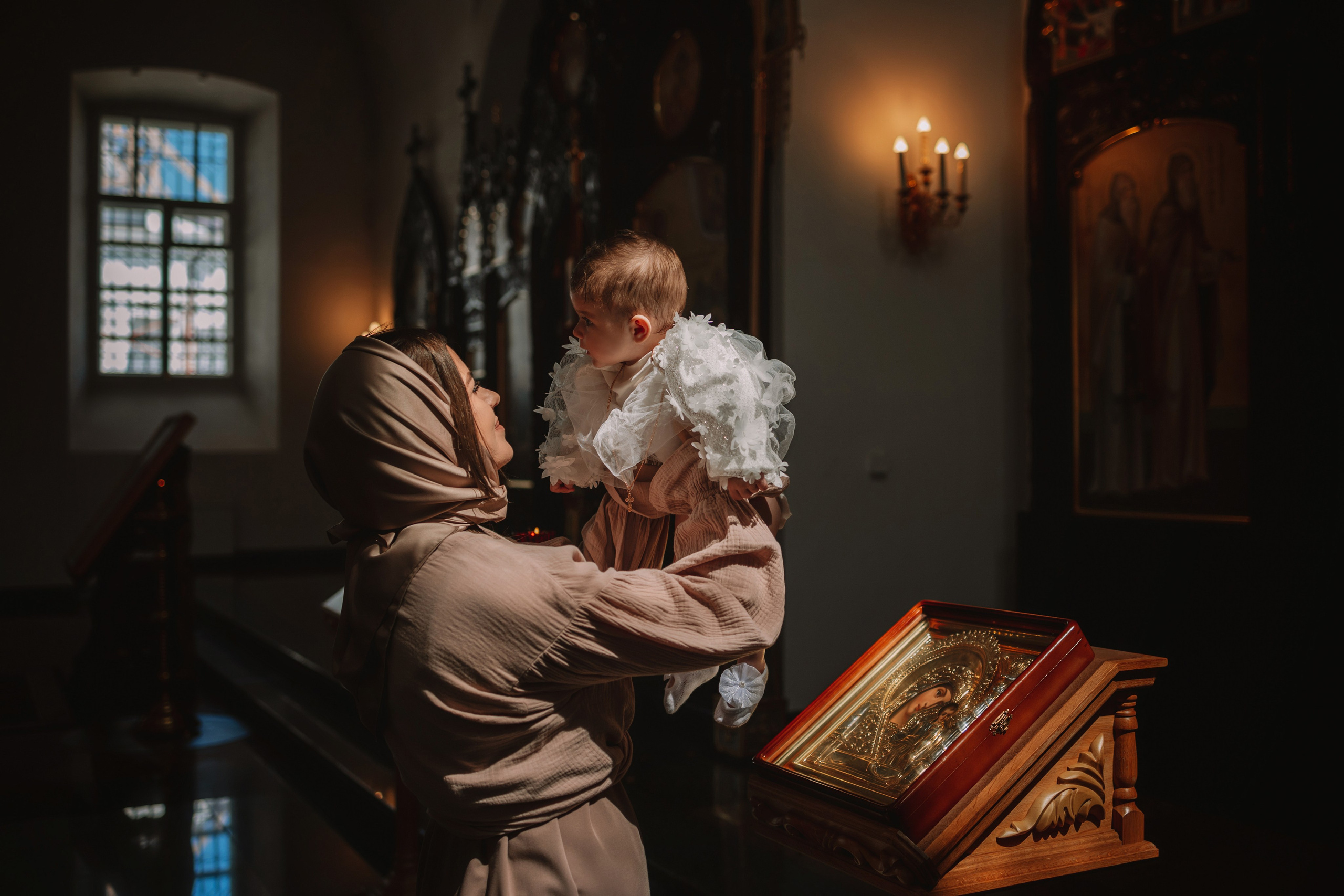 Фограф на крещение Москва- Смоленск. Свадебный Церковный Семейный фотограф Светлана Былова Москва- Смоленск