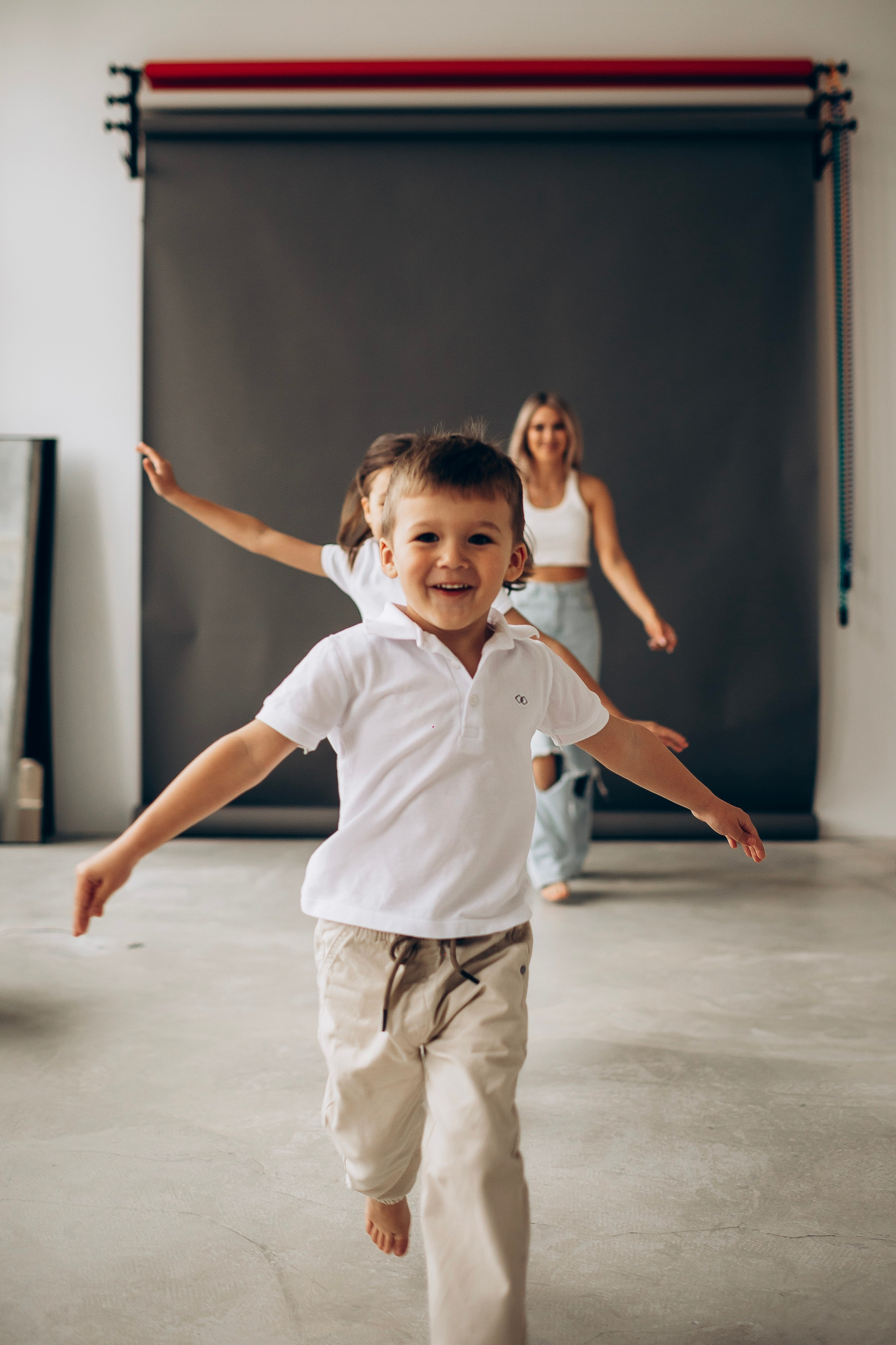 Женя с детками. Семейная съемка — это красивый способ признаться своей семье в любви