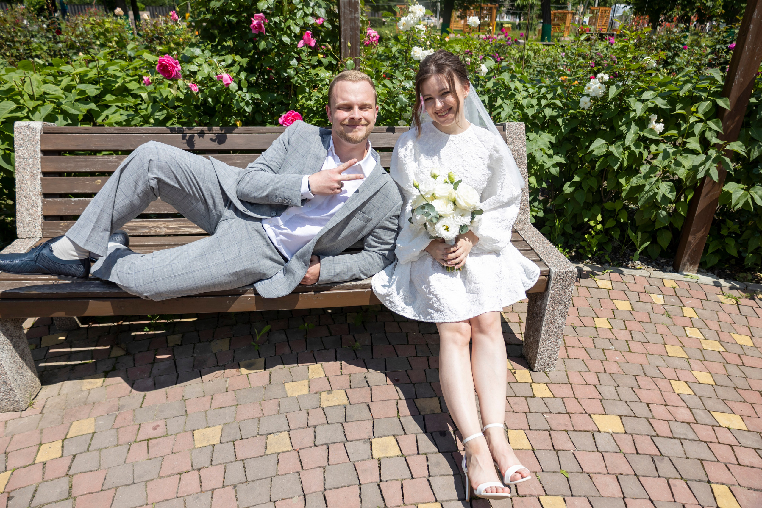 Елизавета и Павел. Свадебные «живые» фото с прогулки. г. Новошахтинск. Свадебный фотограф ростовская область