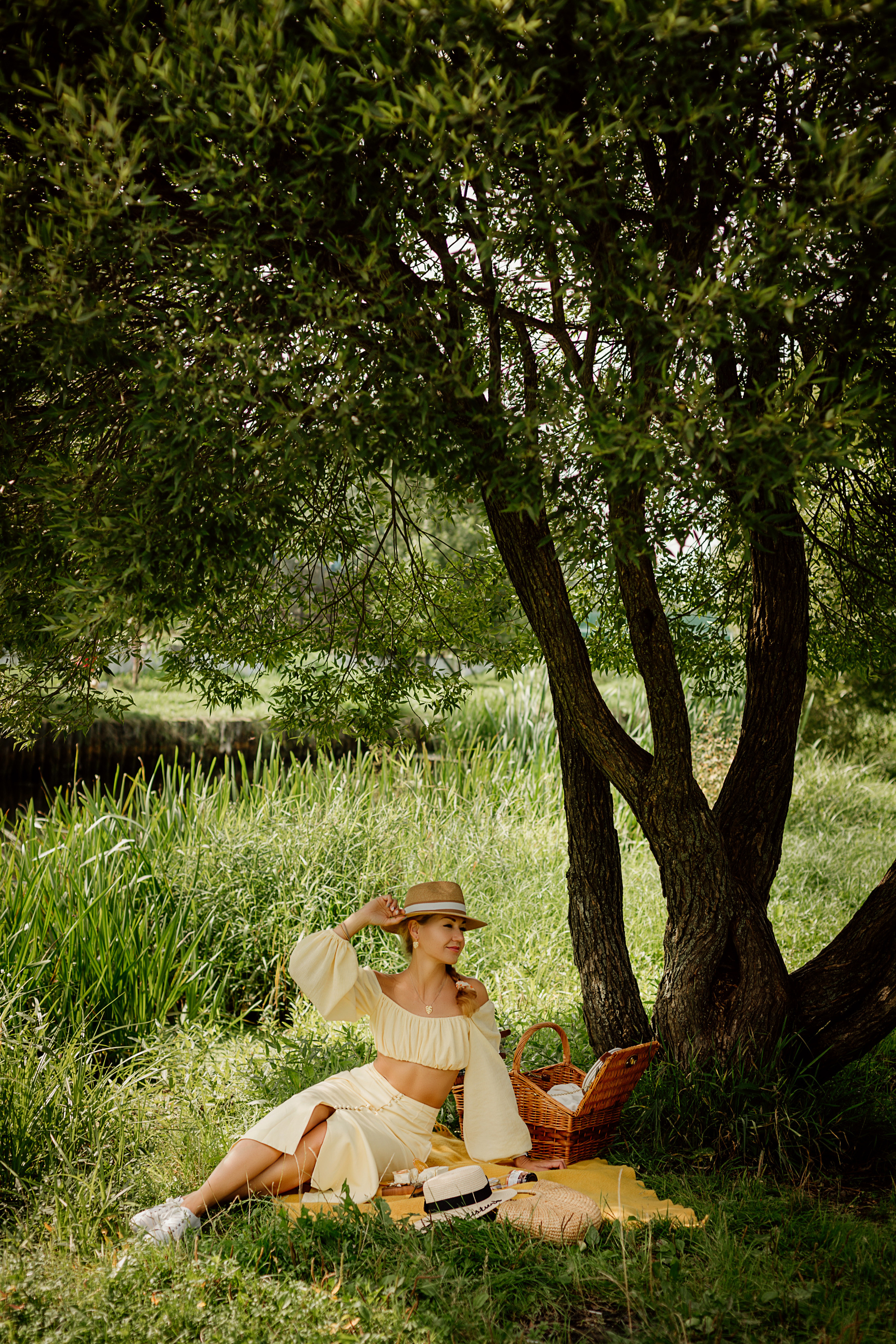 Надежда пикник в парке. Деловая и Бизнес съемка в  Москве Инесса Грушко