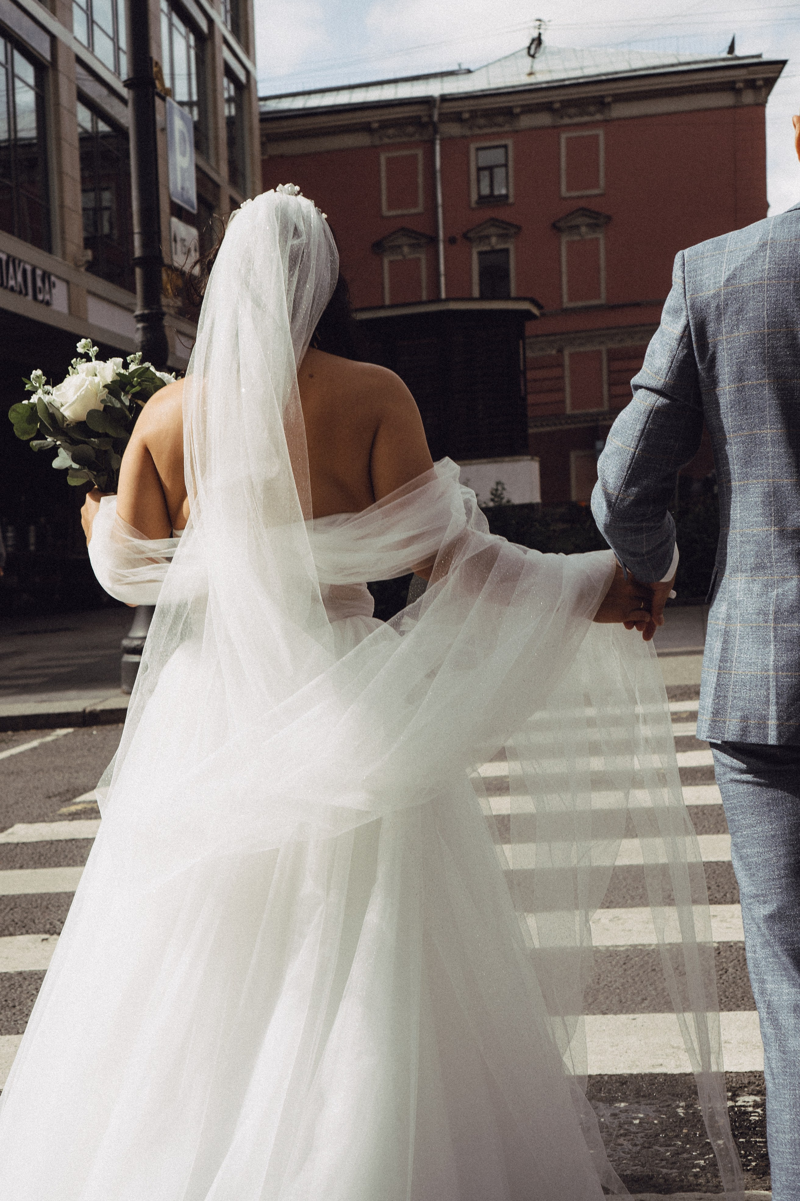 СВАДЕБНАЯ ПРОГУЛКА РЕСТОРАН МЫ ЖЕ НА ТЫ И ФОТОСЕССИИЯ С АВТОМОБИЛЕМ. Профессиональный фотограф, Санкт-Петербург — Виктория Богомолова