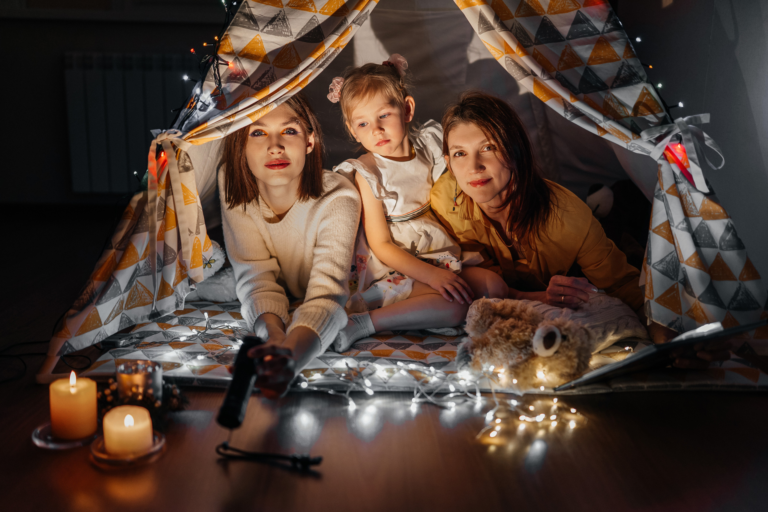 Дома. Семейный детский фотограф видеограф в Омске Юлия Татаринова