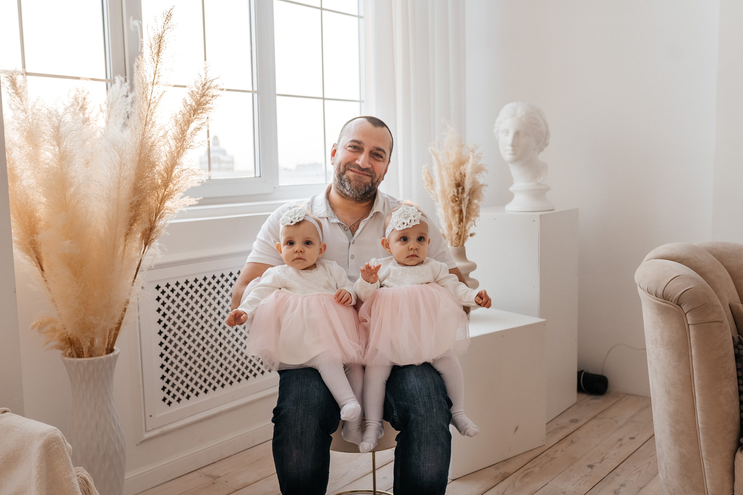 В студии. Семейный детский фотограф видеограф в Омске Юлия Татаринова