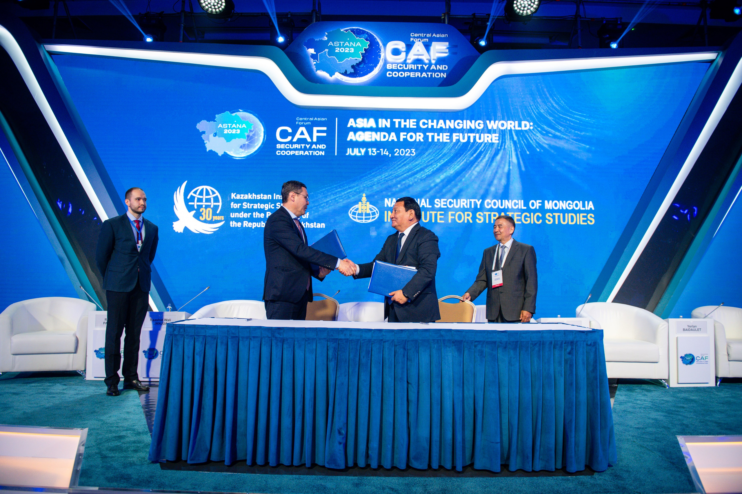 Деловой репортаж. Профессиональный фотограф в Алматы Влад Семёнов