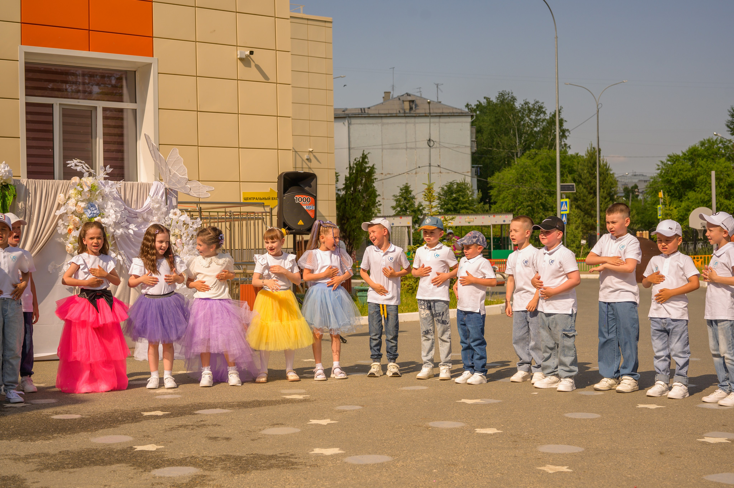 Репортаж выпускного группа «Фантазёры» 3 садик. Фотограф новорожденных, семейный детский в Тюмени Татьяна Морозова