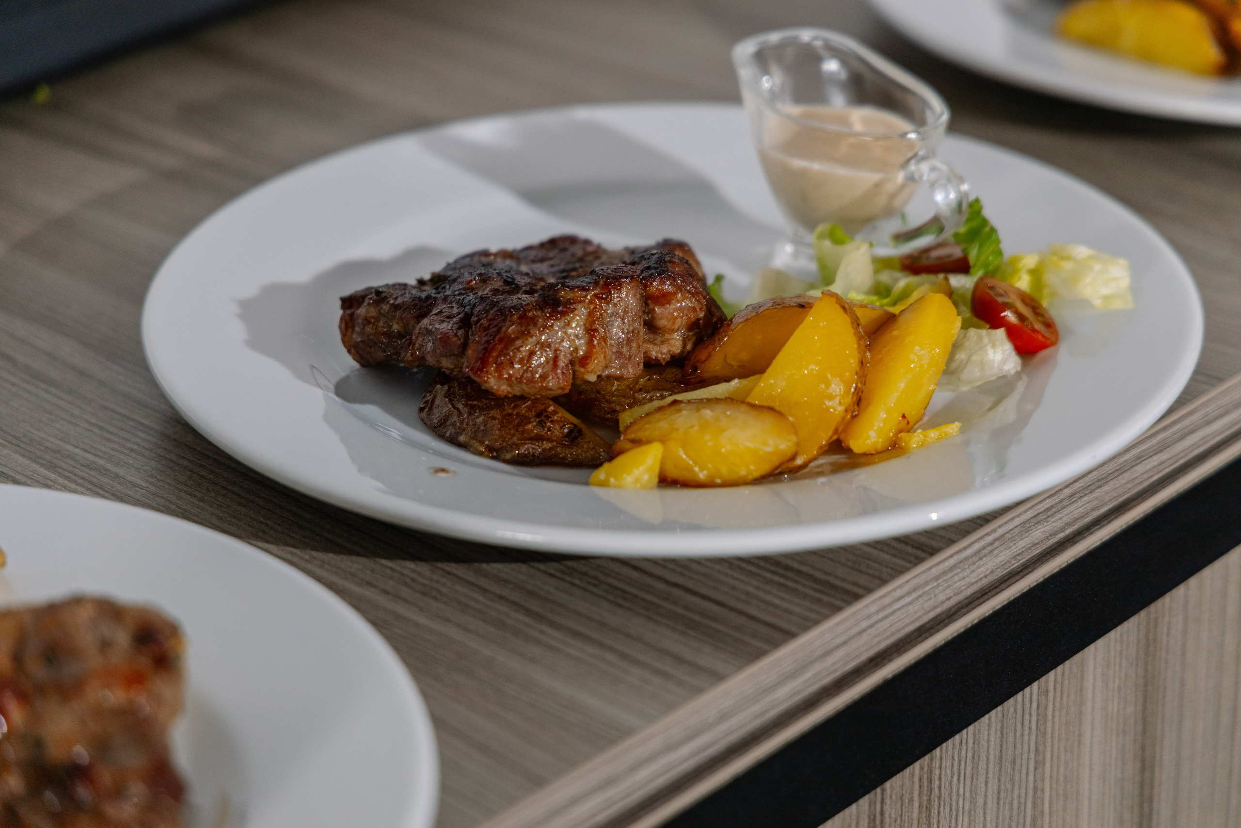 Фотосъемка юбилея в кафе BALDENINI в Минске. Свадебный фотограф в Минске/Беларуси Сергей Спиридонов