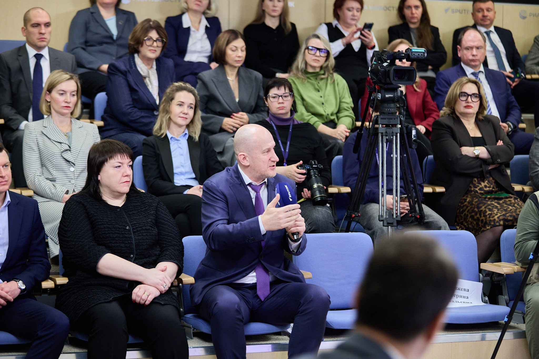 РИА Новости «Итоги отраслевого конкурса GXP-Профи 2025». Режиссёр, клипмейкер, фотограф — Андрей Охота