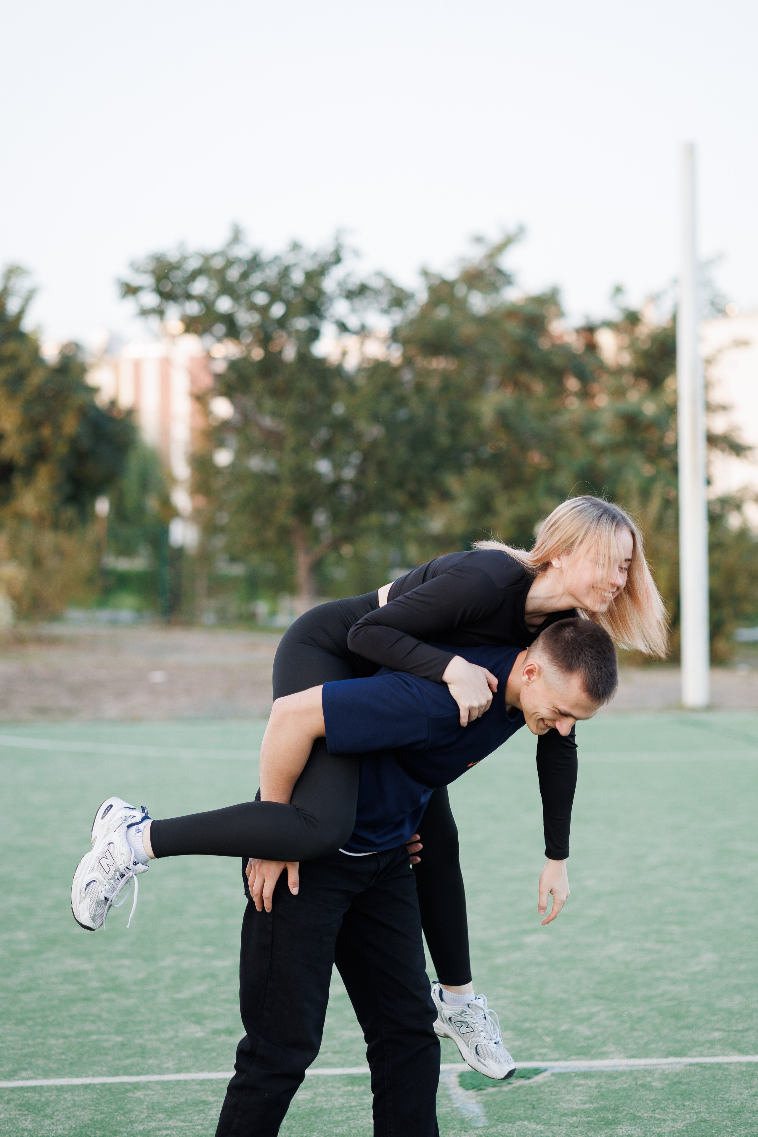 На спорт площадке (Настя+Игорь). Photograph Svetlana Volkova