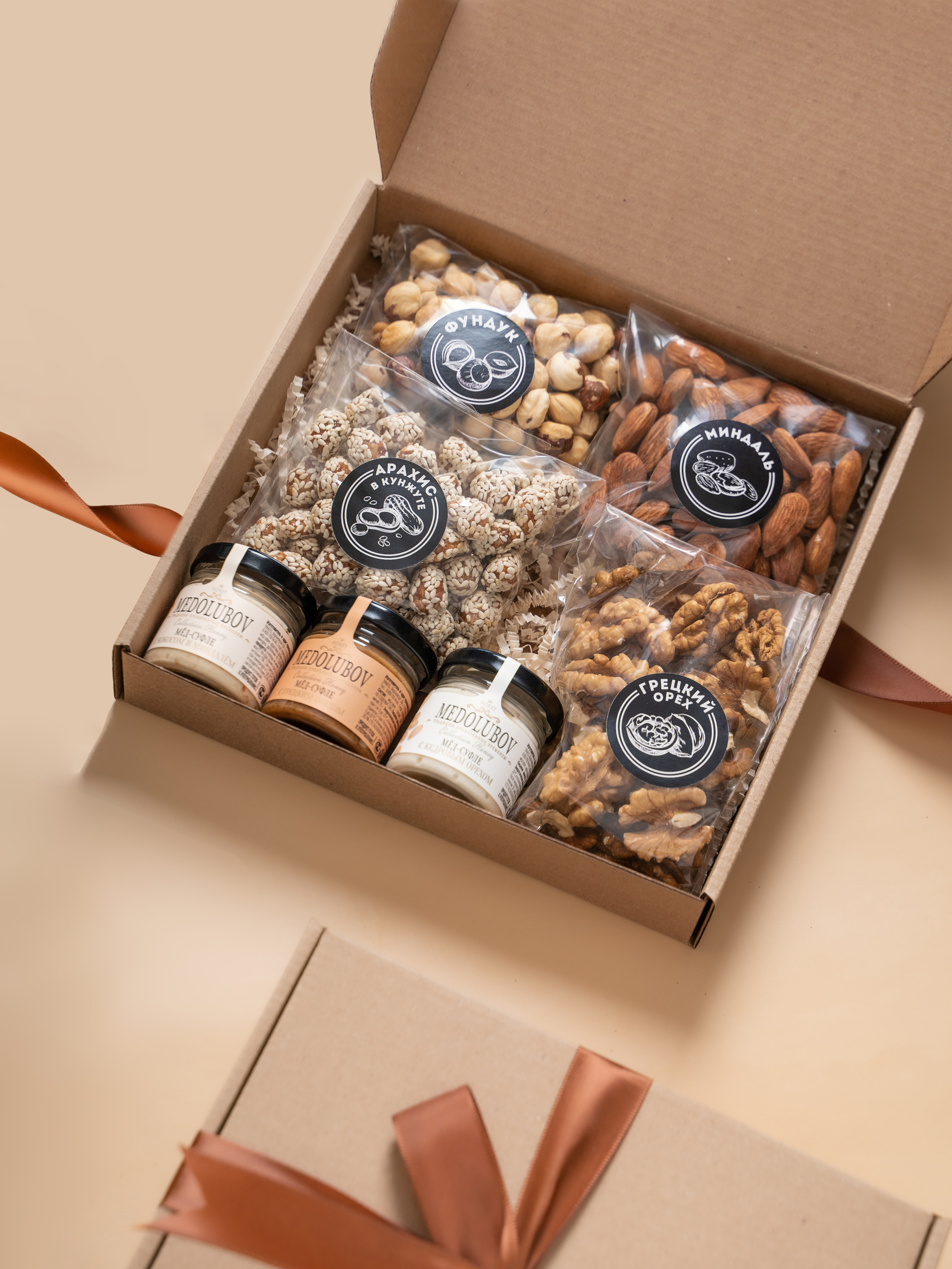 Подарочные наборы. Фотограф для маркетплейсов Wildberries и Ozon | Предметная и фуд-съёмка, инфографика и видео для брендов — Анастасия Супрунова