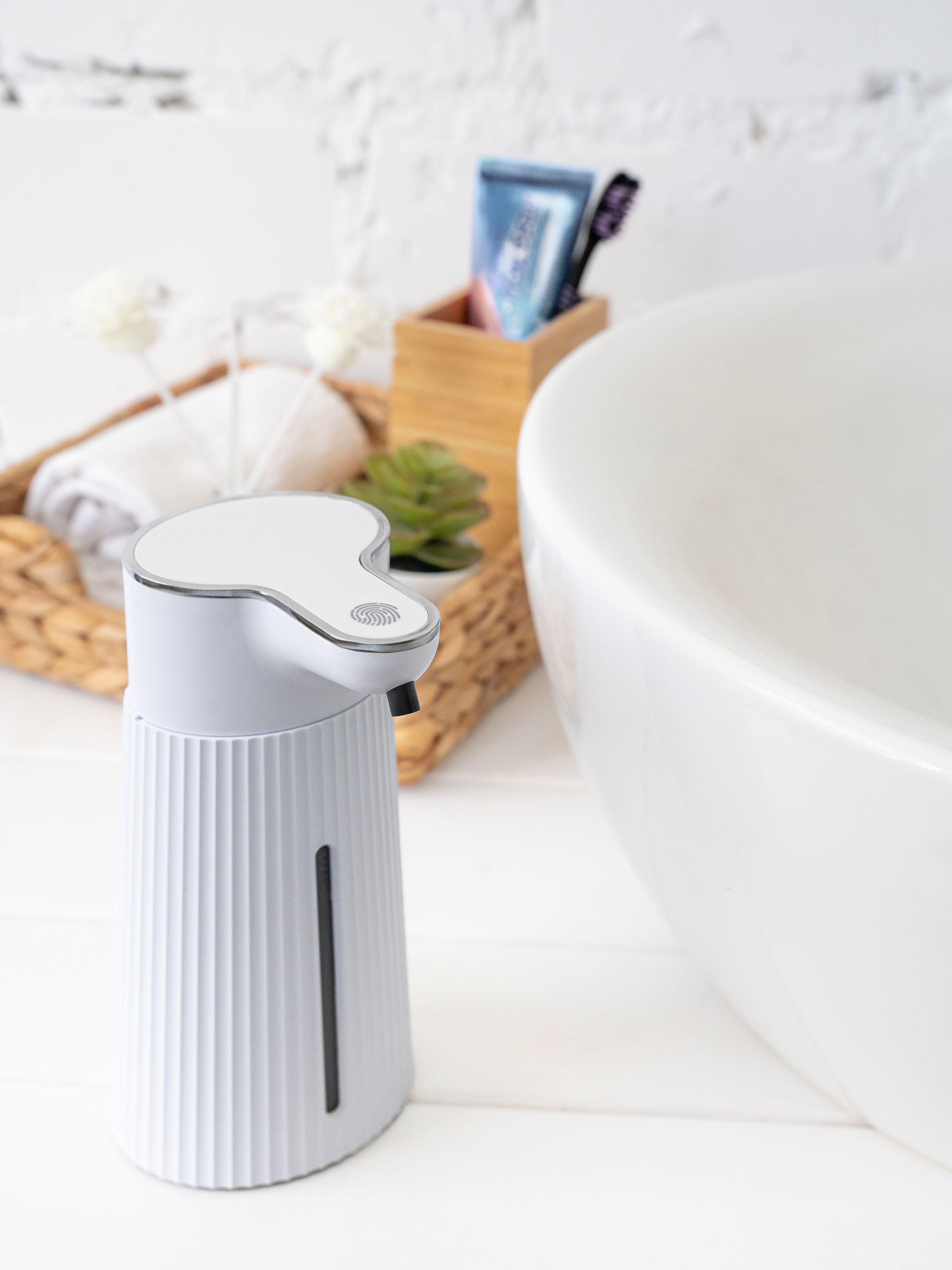 Диспенсер для мыла. Фотограф для маркетплейсов Wildberries и Ozon | Предметная и фуд-съёмка, инфографика и видео для брендов — Анастасия Супрунова